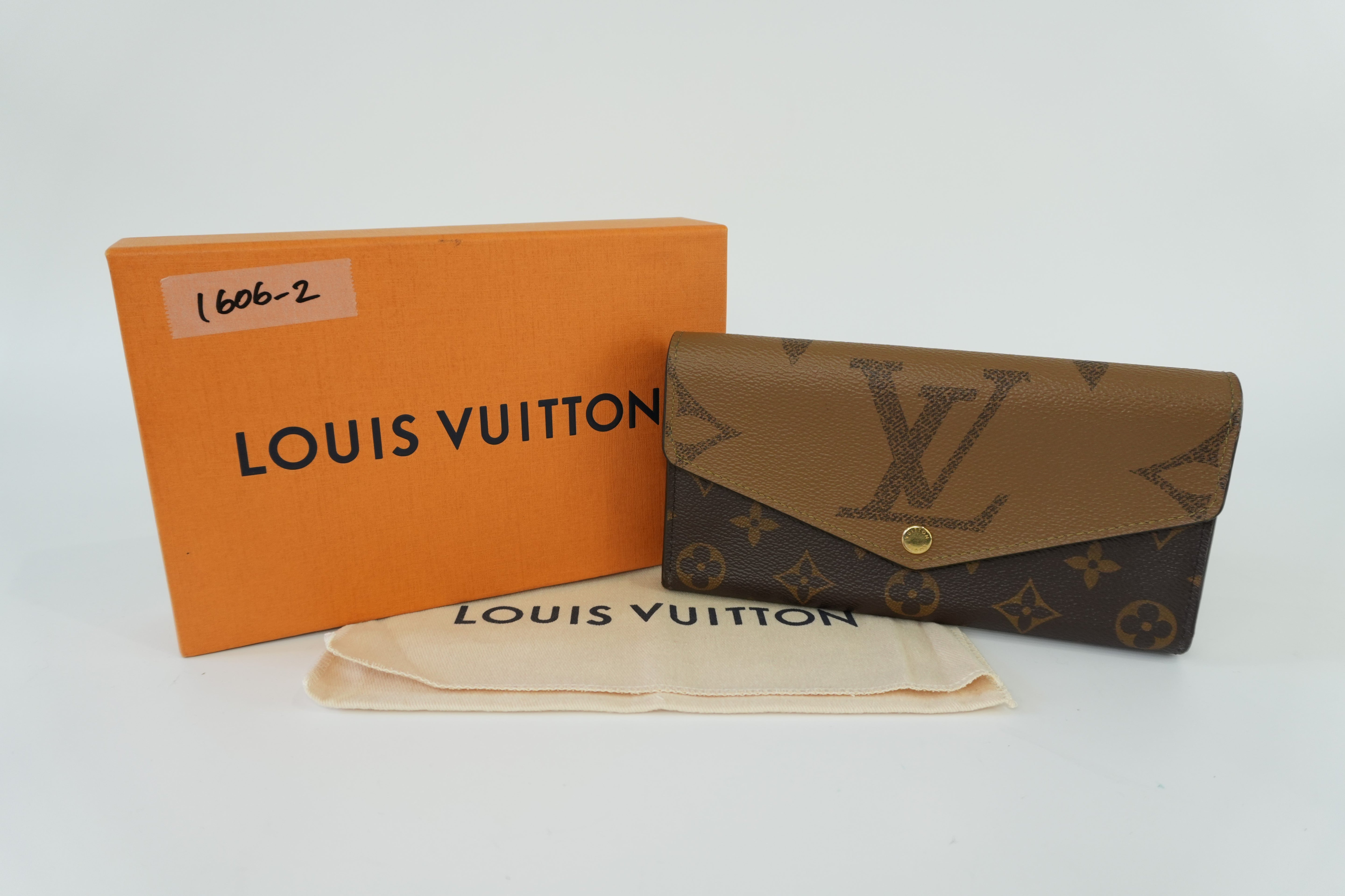 Louis Vuitton Reverse Monogram Sarah Wallet Used