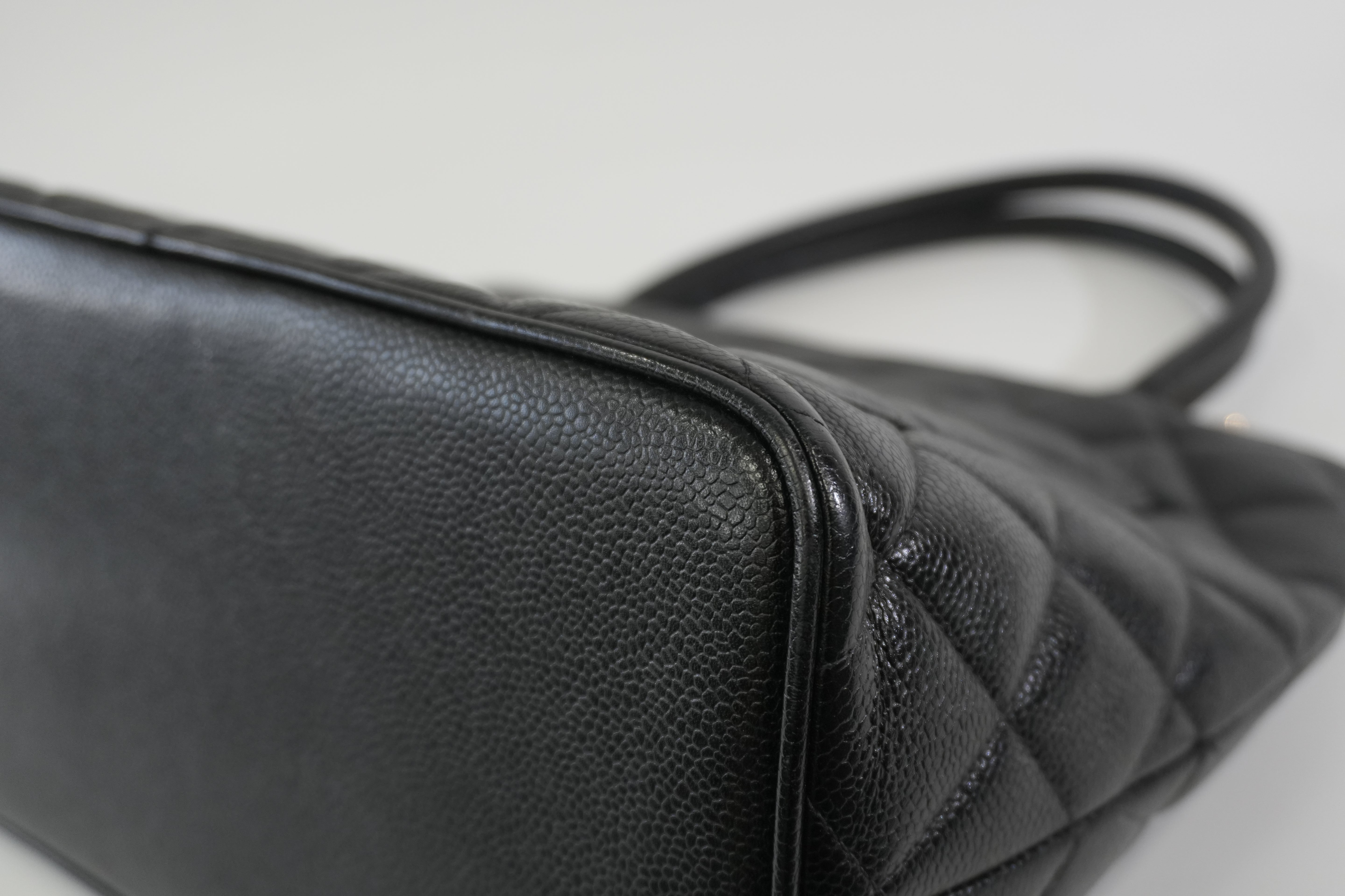 Pre-owned Chanel Caviar Skin Medallion Tote Bag Black