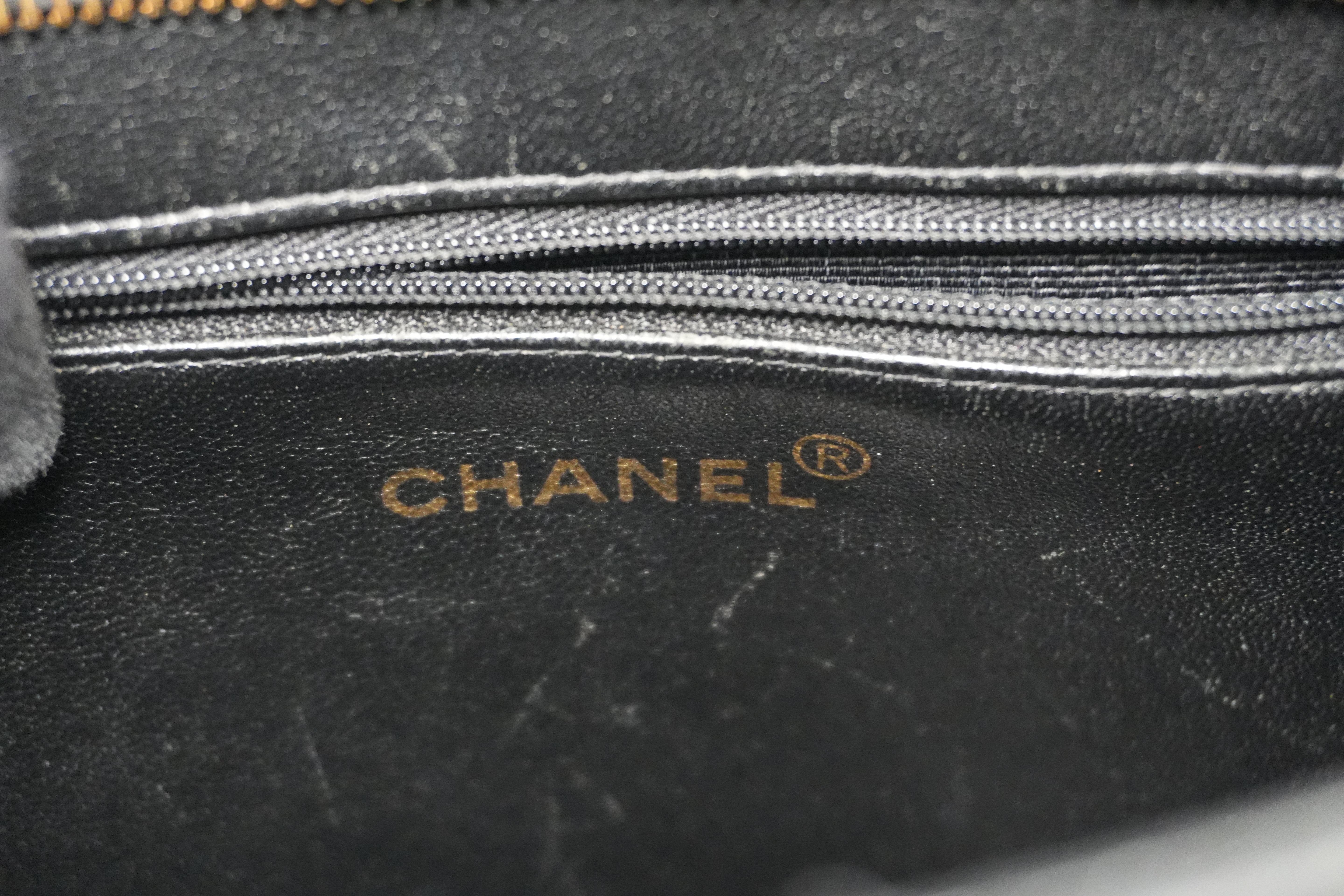 Pre-owned Chanel Caviar Skin Medallion Tote Bag Black