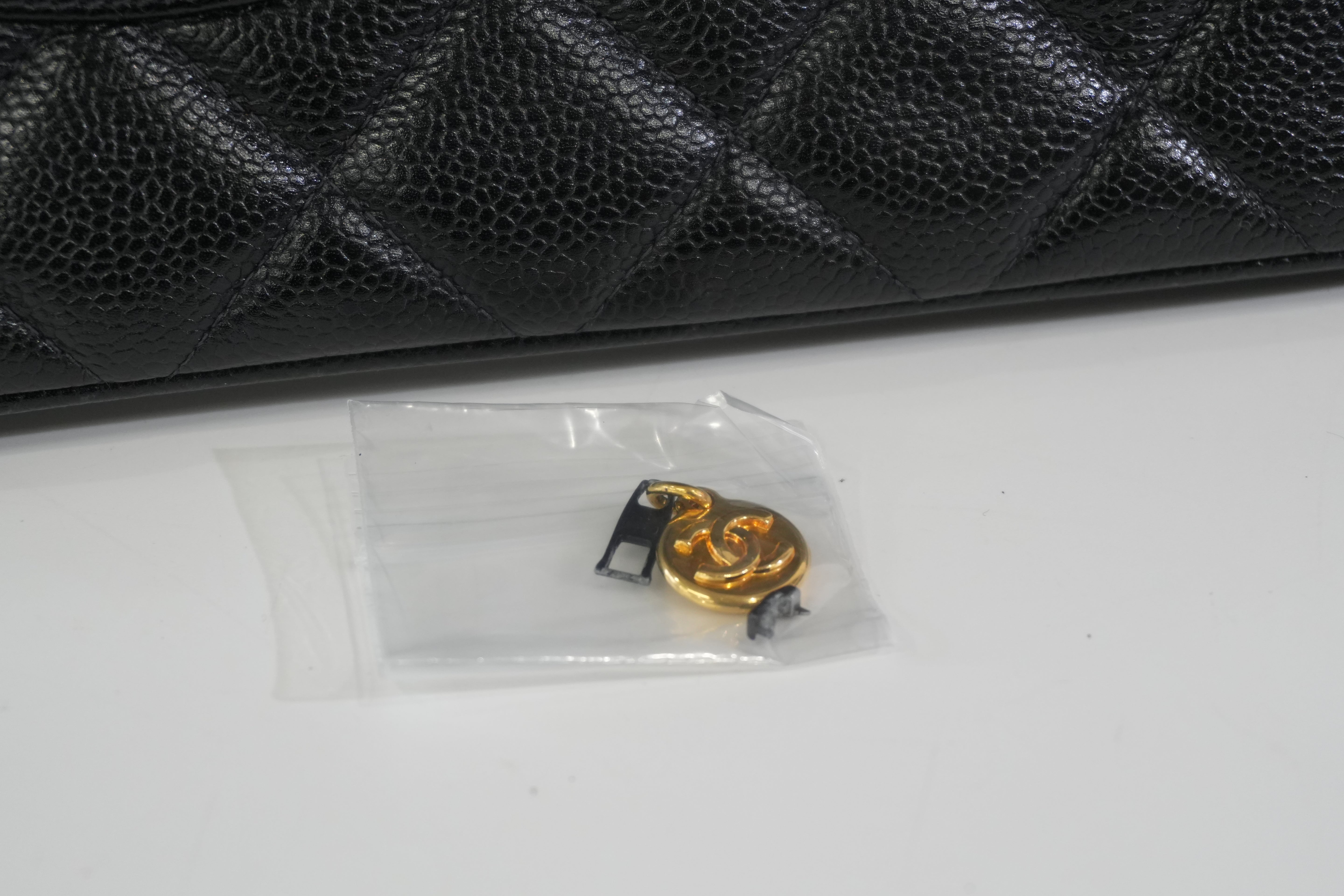 Pre-owned Chanel Caviar Skin Medallion Tote Bag Black