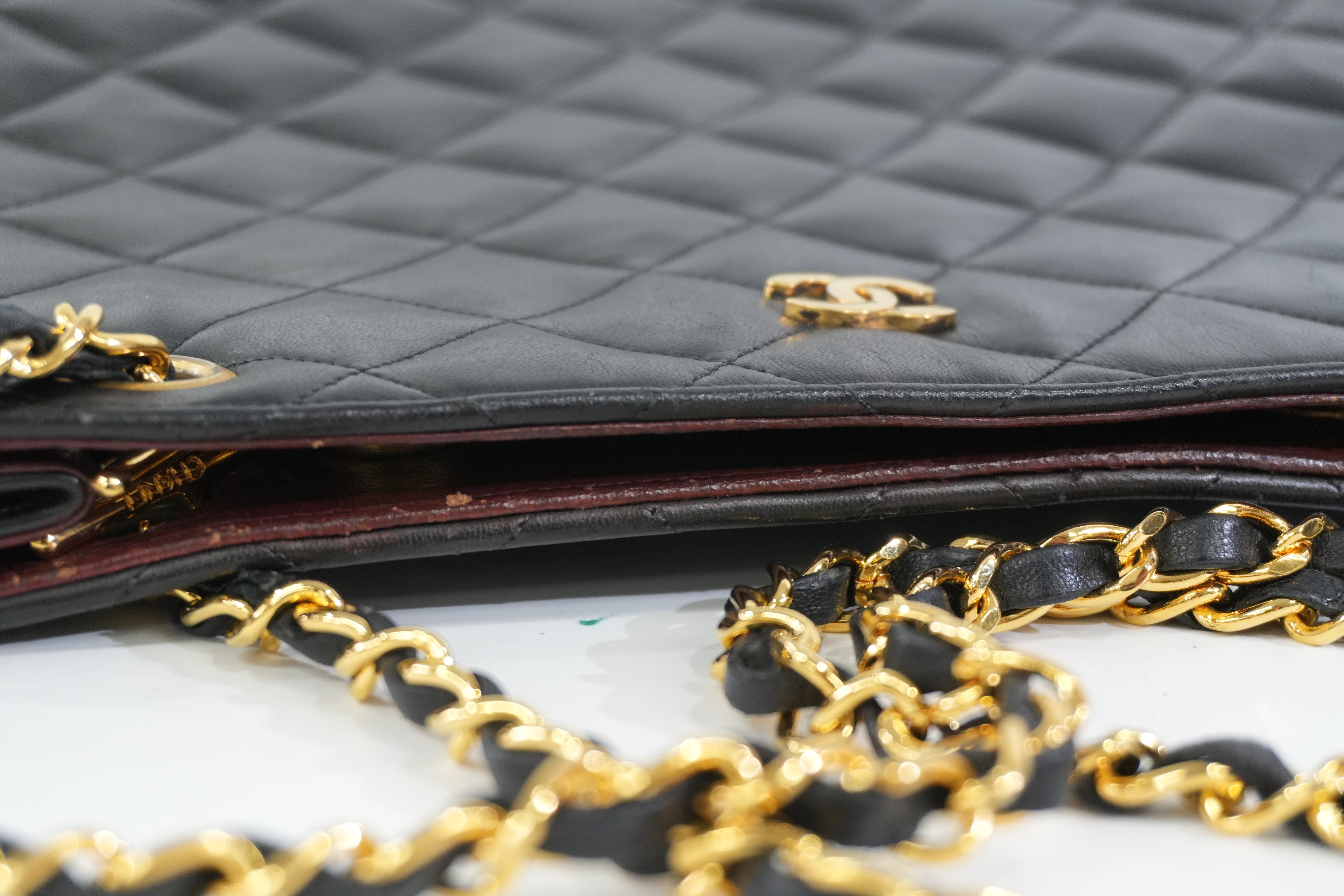 Pre-owned Chanel Lambskin Leather Chanel Chain Shoulder Bag Black