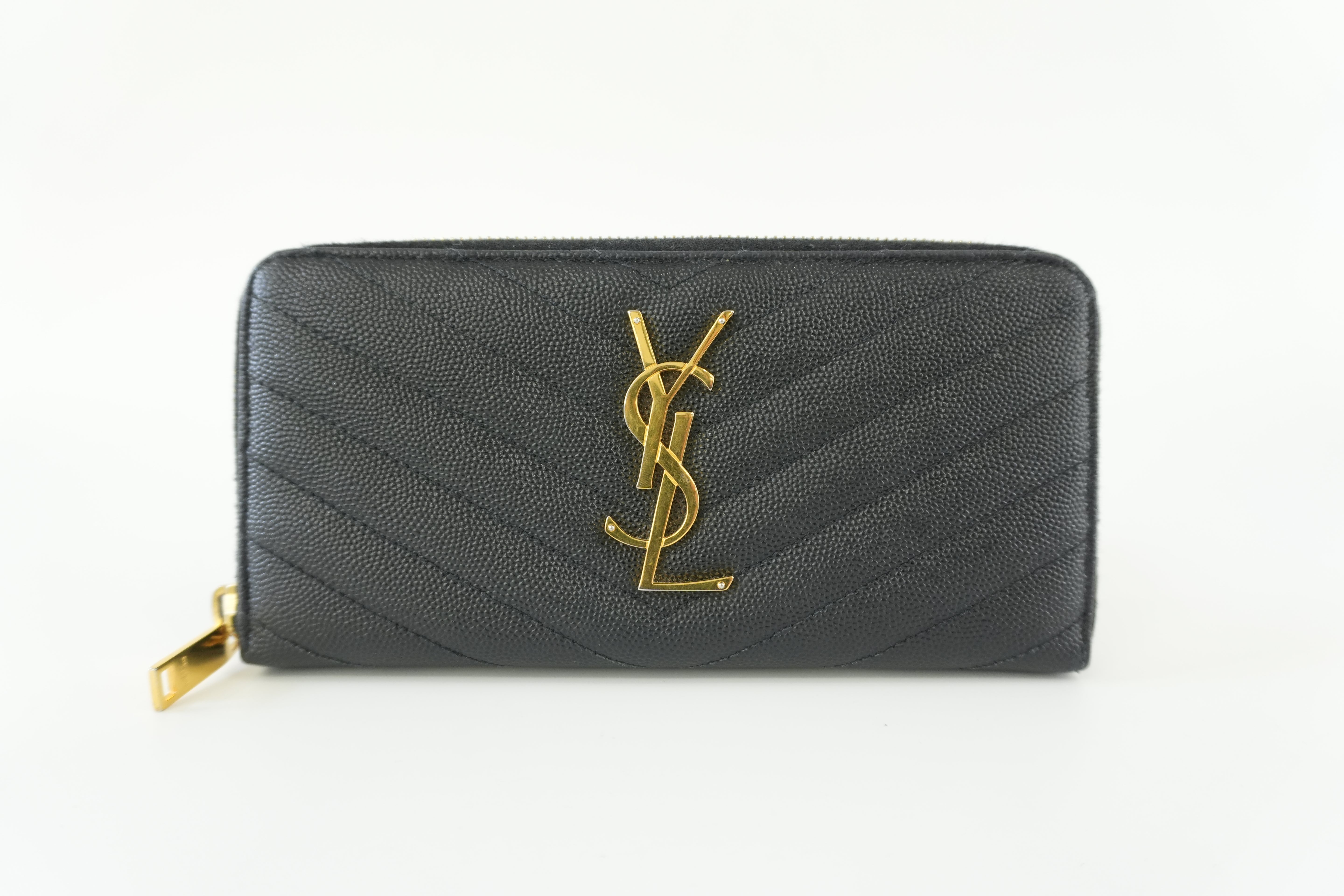 Saint Laurent Cassandra Wallet Black Leather Used