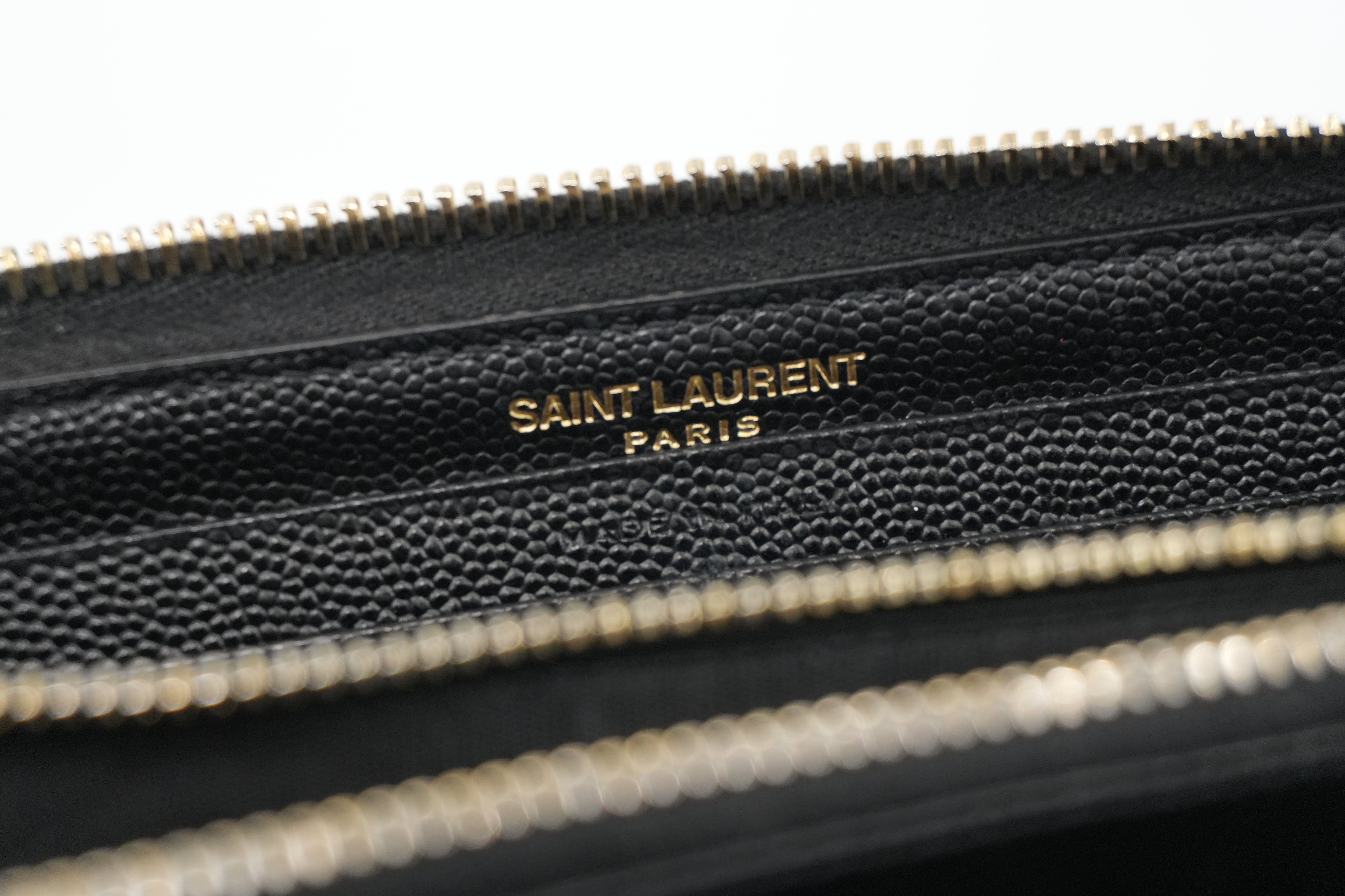 Saint Laurent Cassandra Wallet Black Leather Used