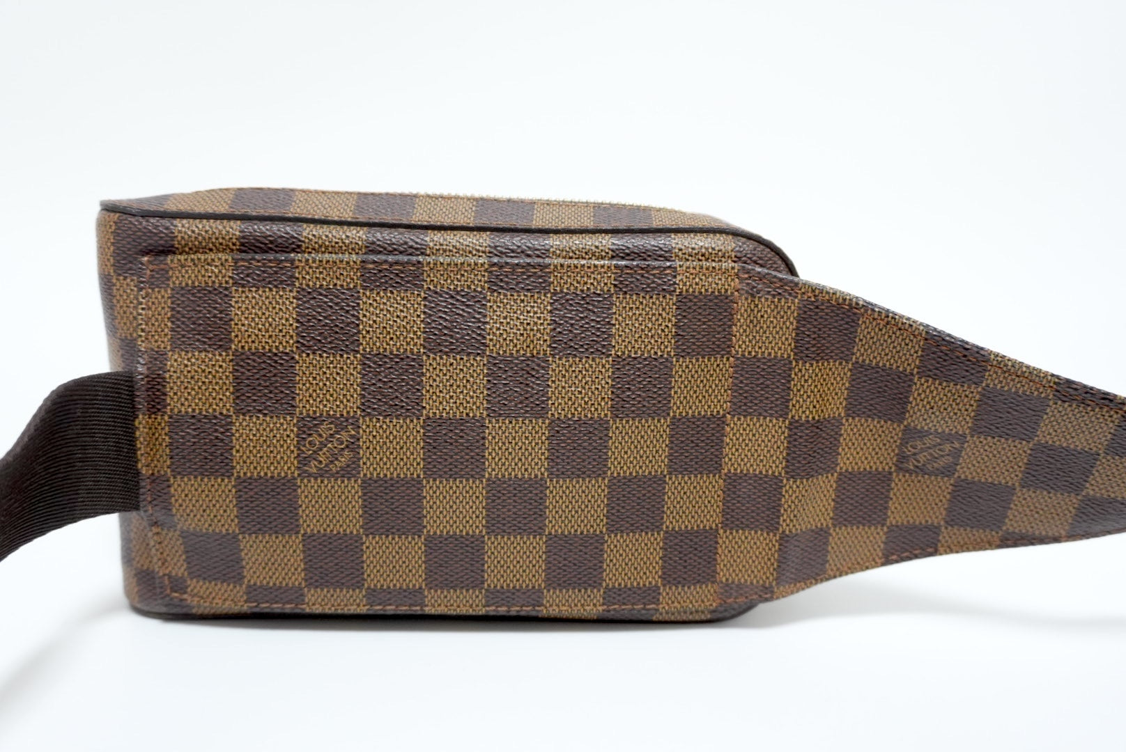 Louis Vuitton Geronimo Body Bag Used