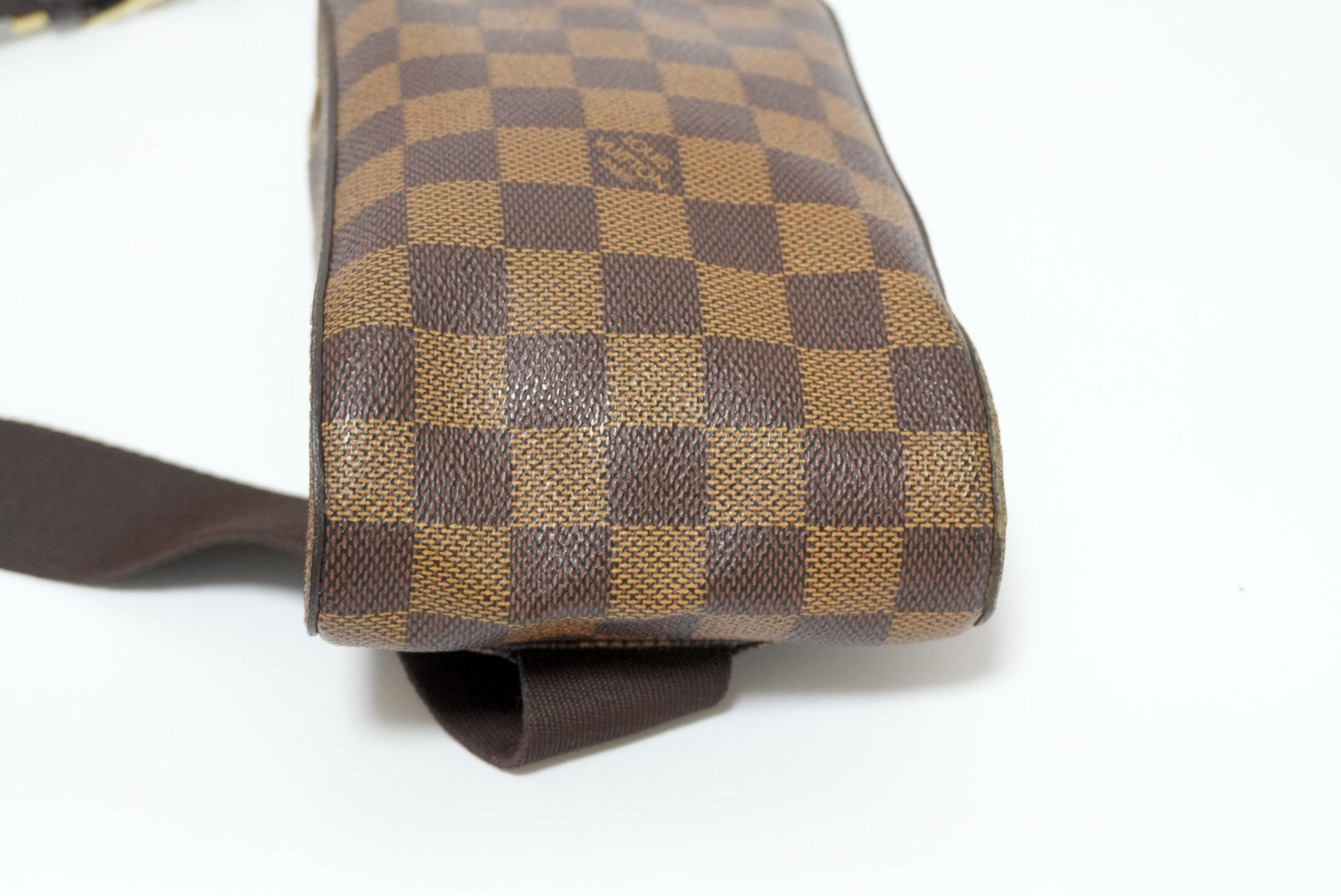 Louis Vuitton Geronimo Body Bag Used