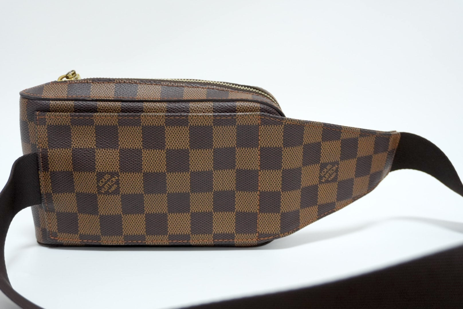 Louis Vuitton Geronimo Body Bag Used