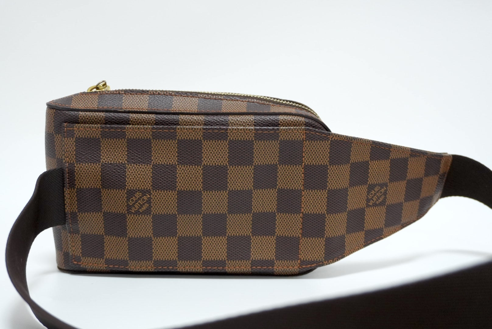 Louis Vuitton Geronimo Body Bag Used