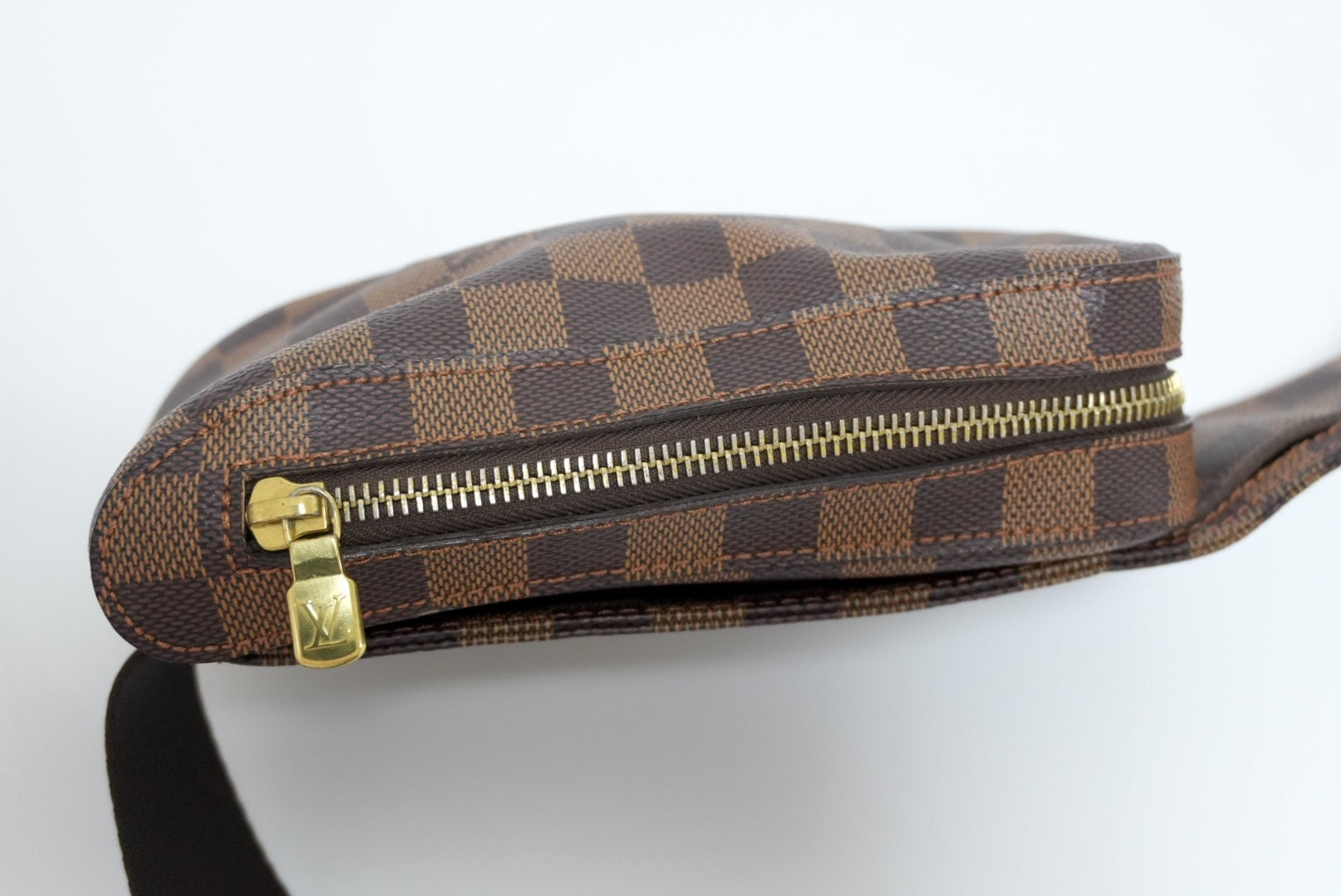 Louis Vuitton Geronimo Body Bag Used