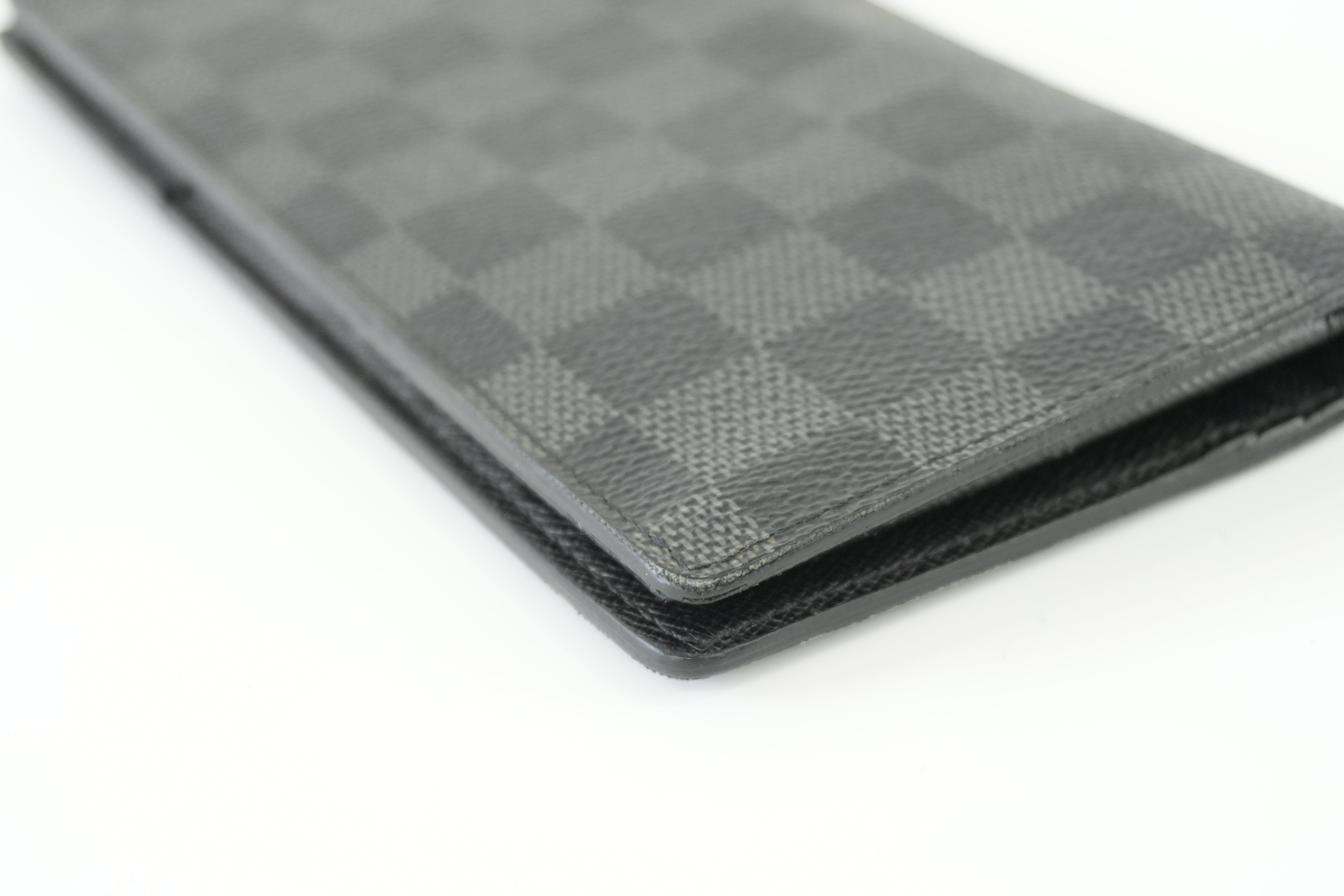 Louis Vuitton Damier Graphite Brazza Wallet Used