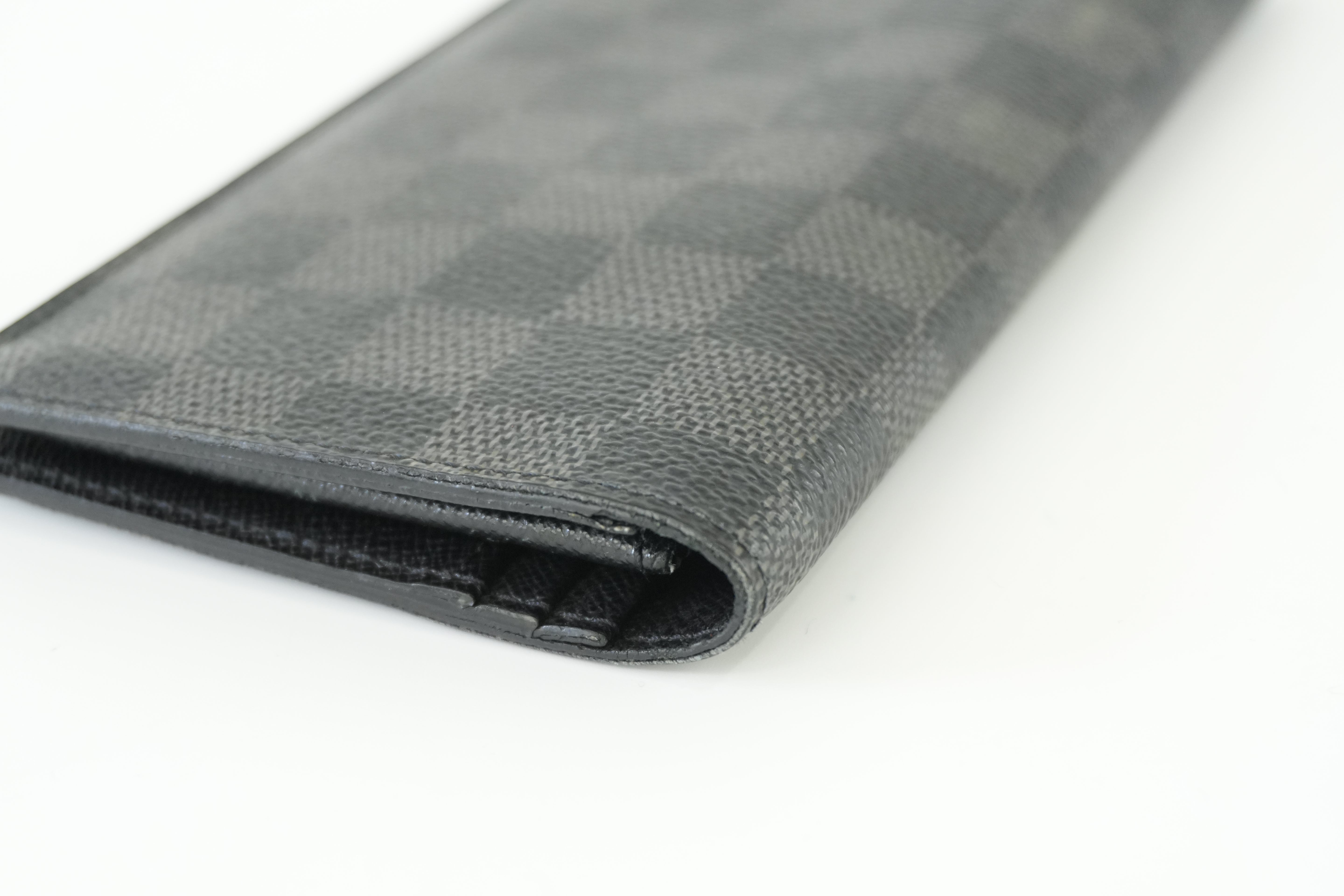 Louis Vuitton Damier Graphite Brazza Wallet Used