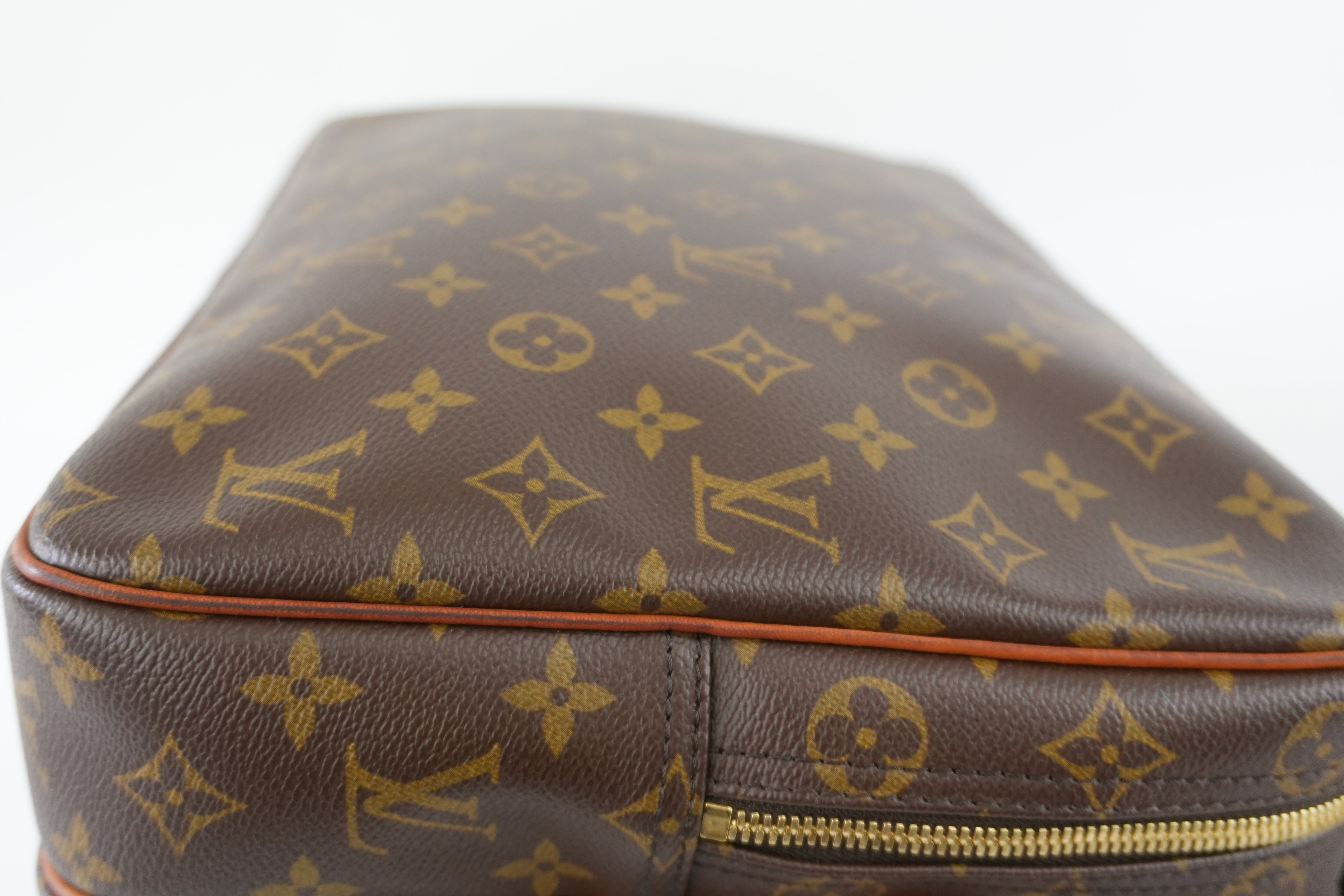 Louis Vuitton Monogram Reporter GM Messenger Bag Used