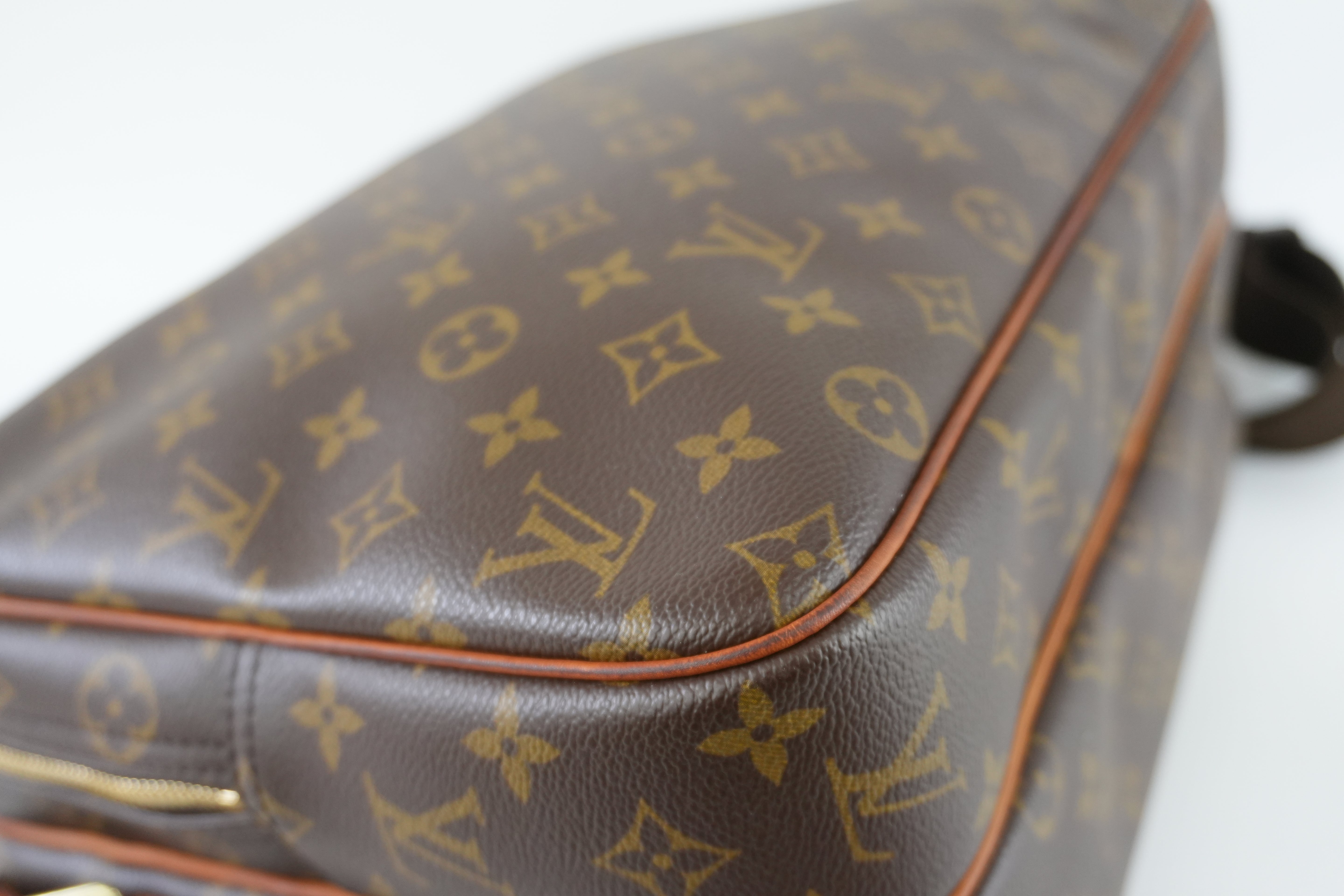 Louis Vuitton Monogram Reporter GM Messenger Bag Used