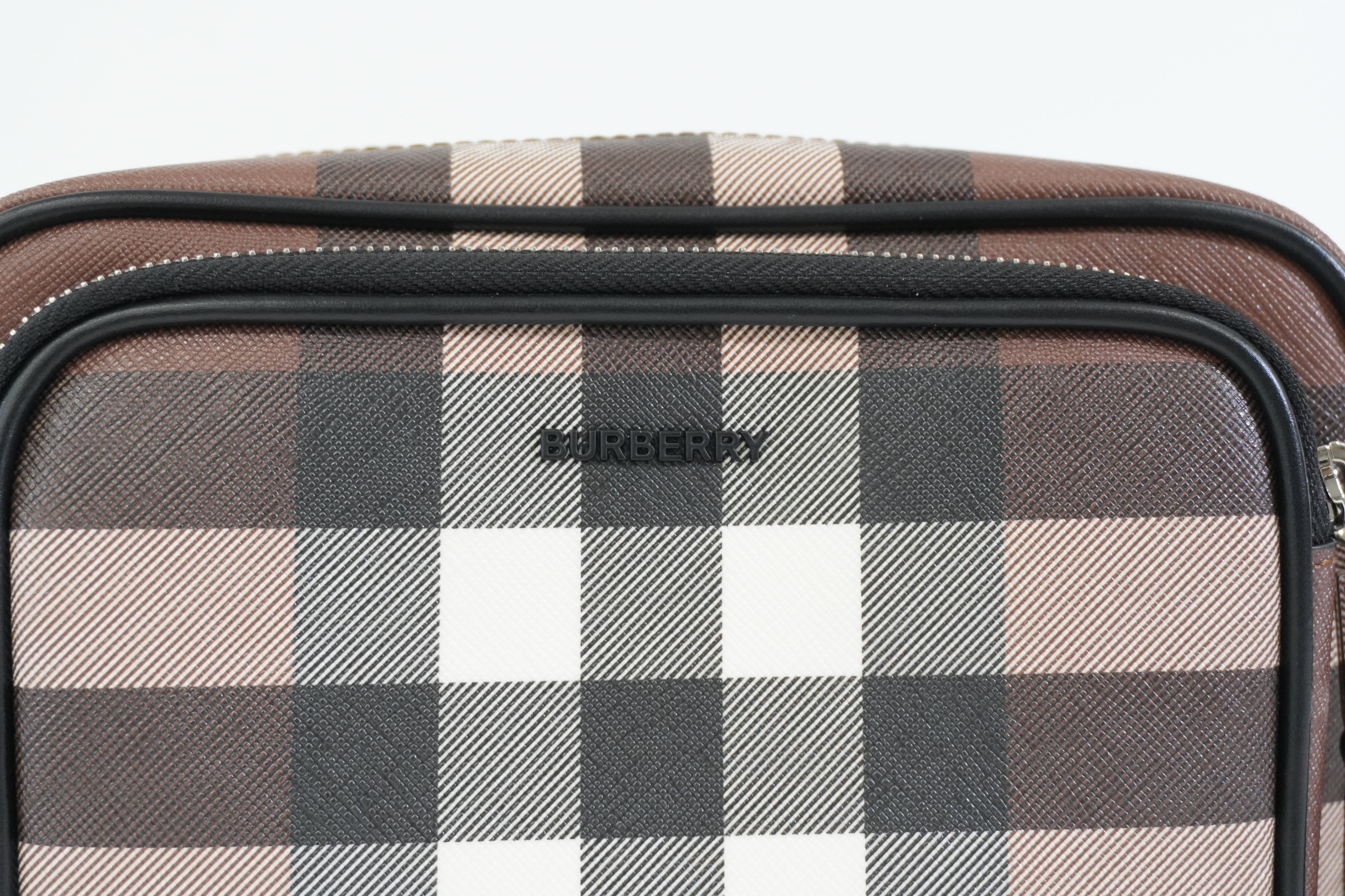 Pre-owned Burberry Paddy Crossbody Bag Brown