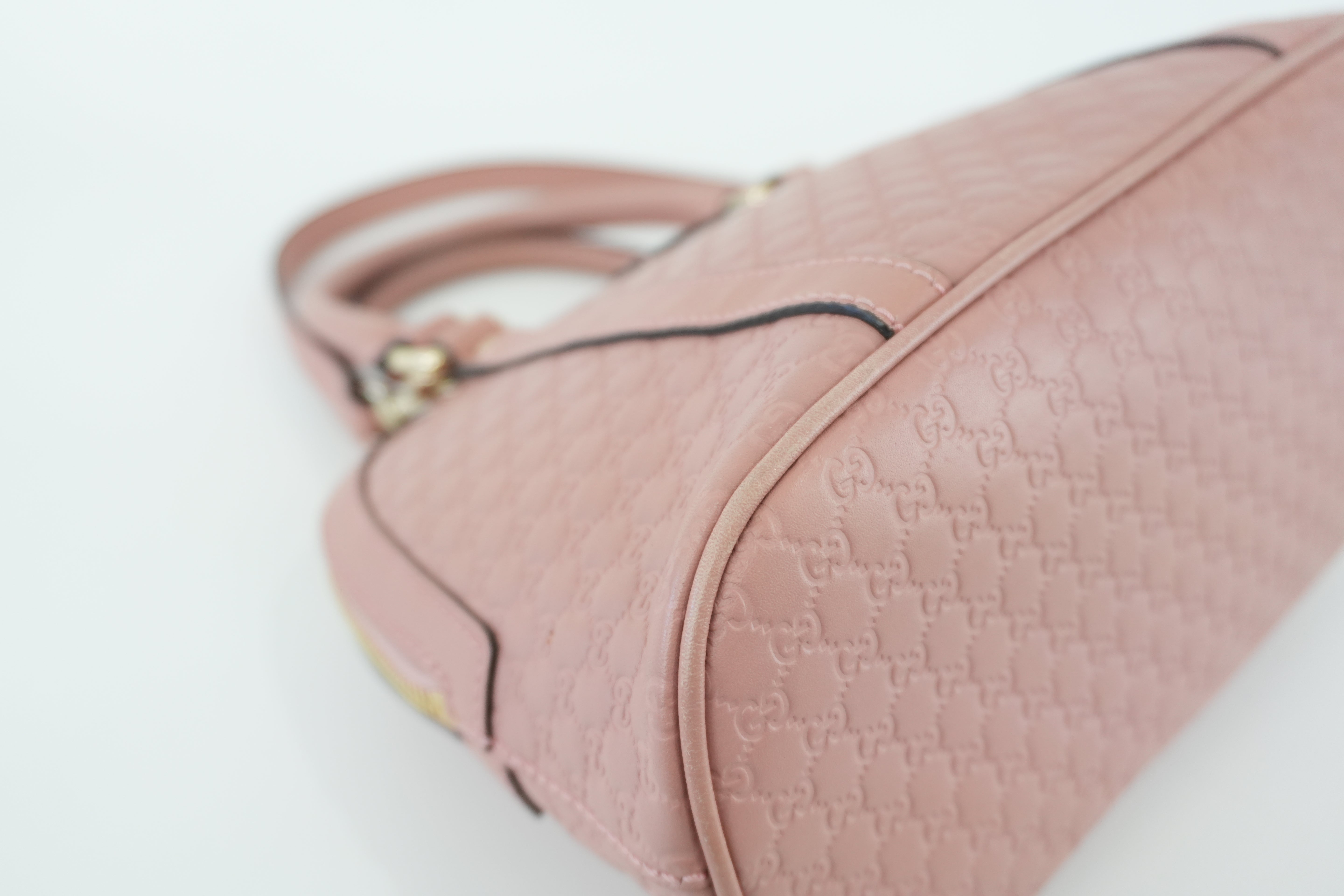 Gucci Microguccisima Shoulder Bag Pink Leather Used