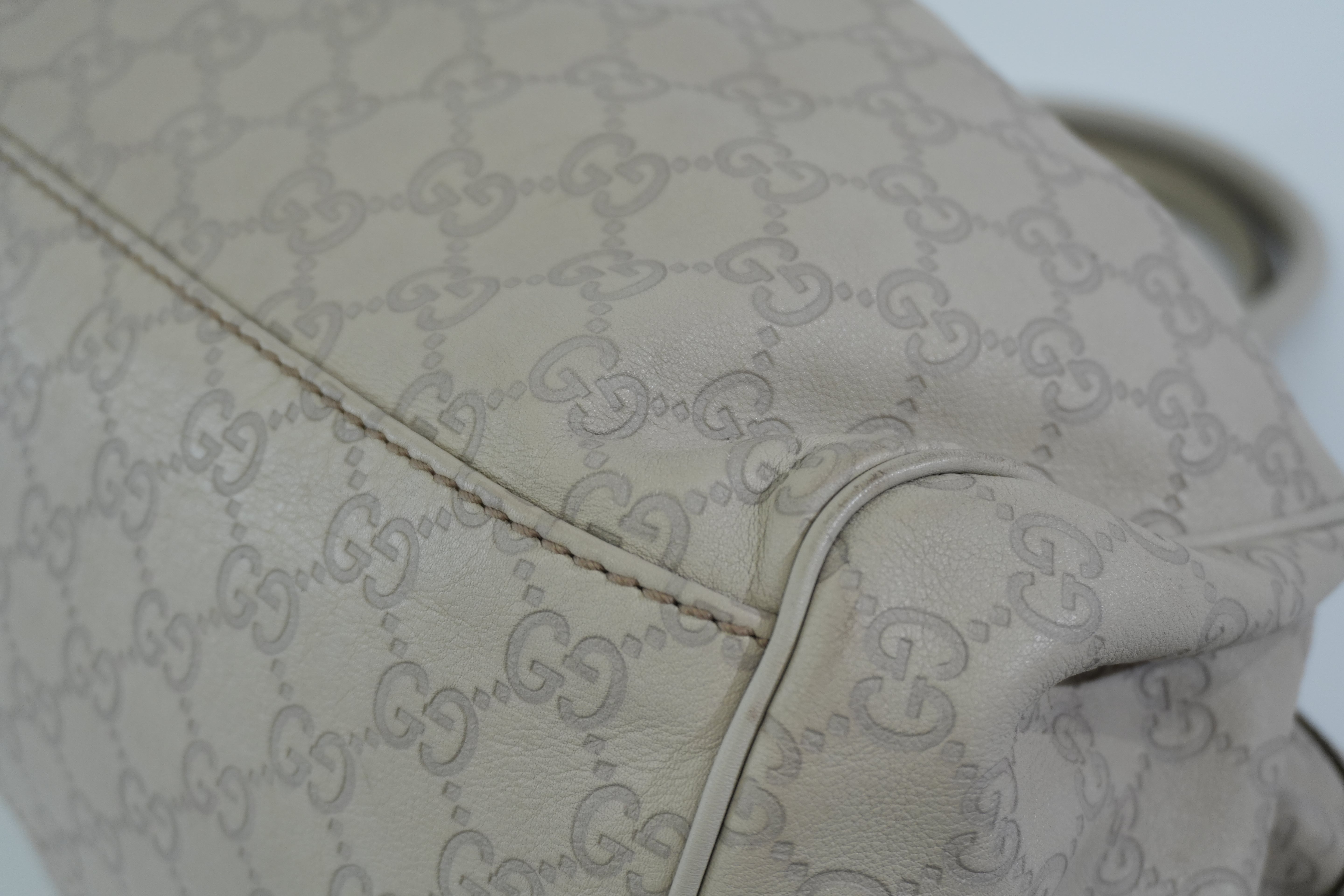 Pre-owned Gucci Two Way Sukey Shoulder Bag Ivory