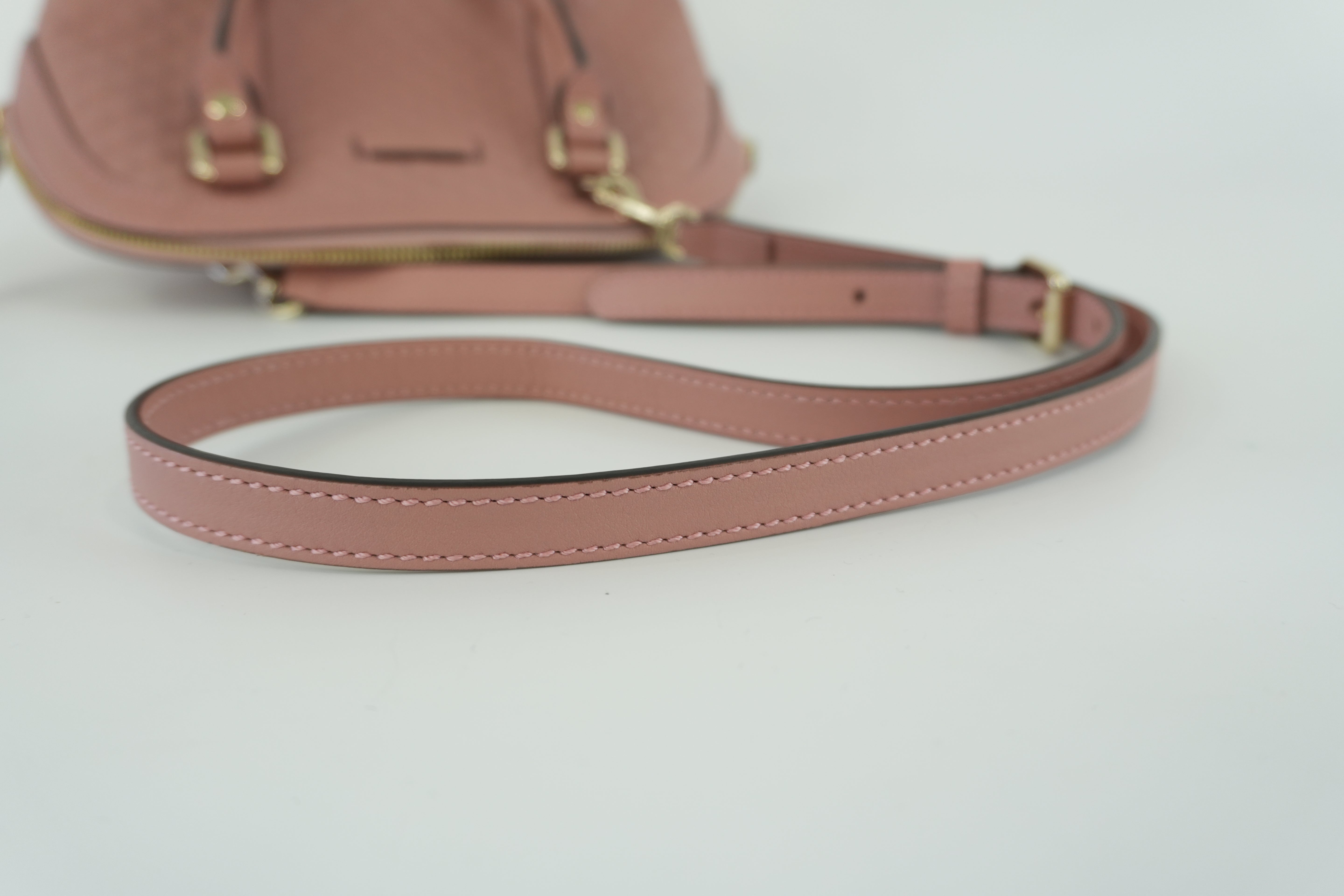 Gucci Microguccisima Shoulder Bag Pink Leather Used