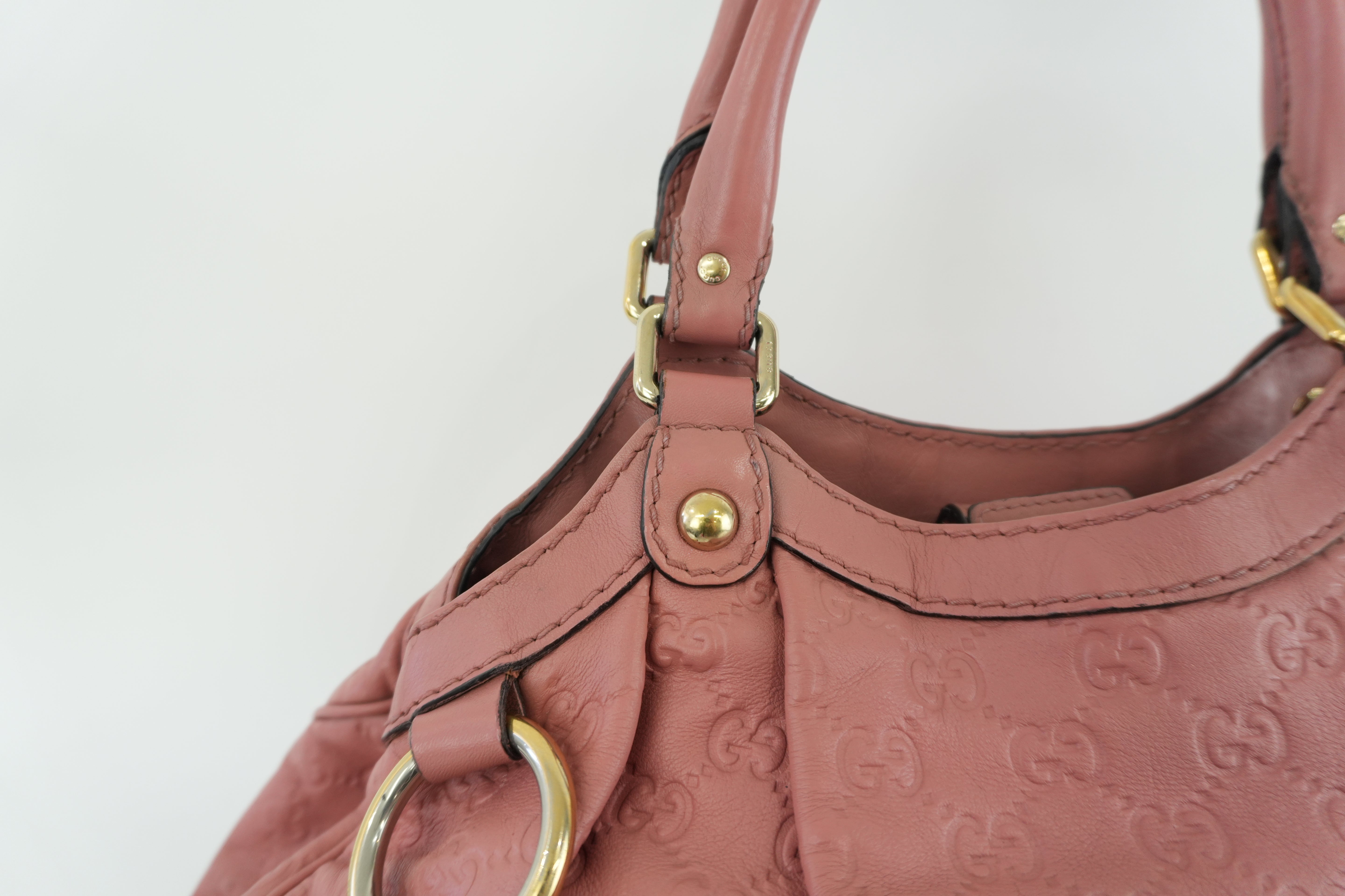 Gucci Sukey Guccisima Shoulder Bag Pink Leather Used