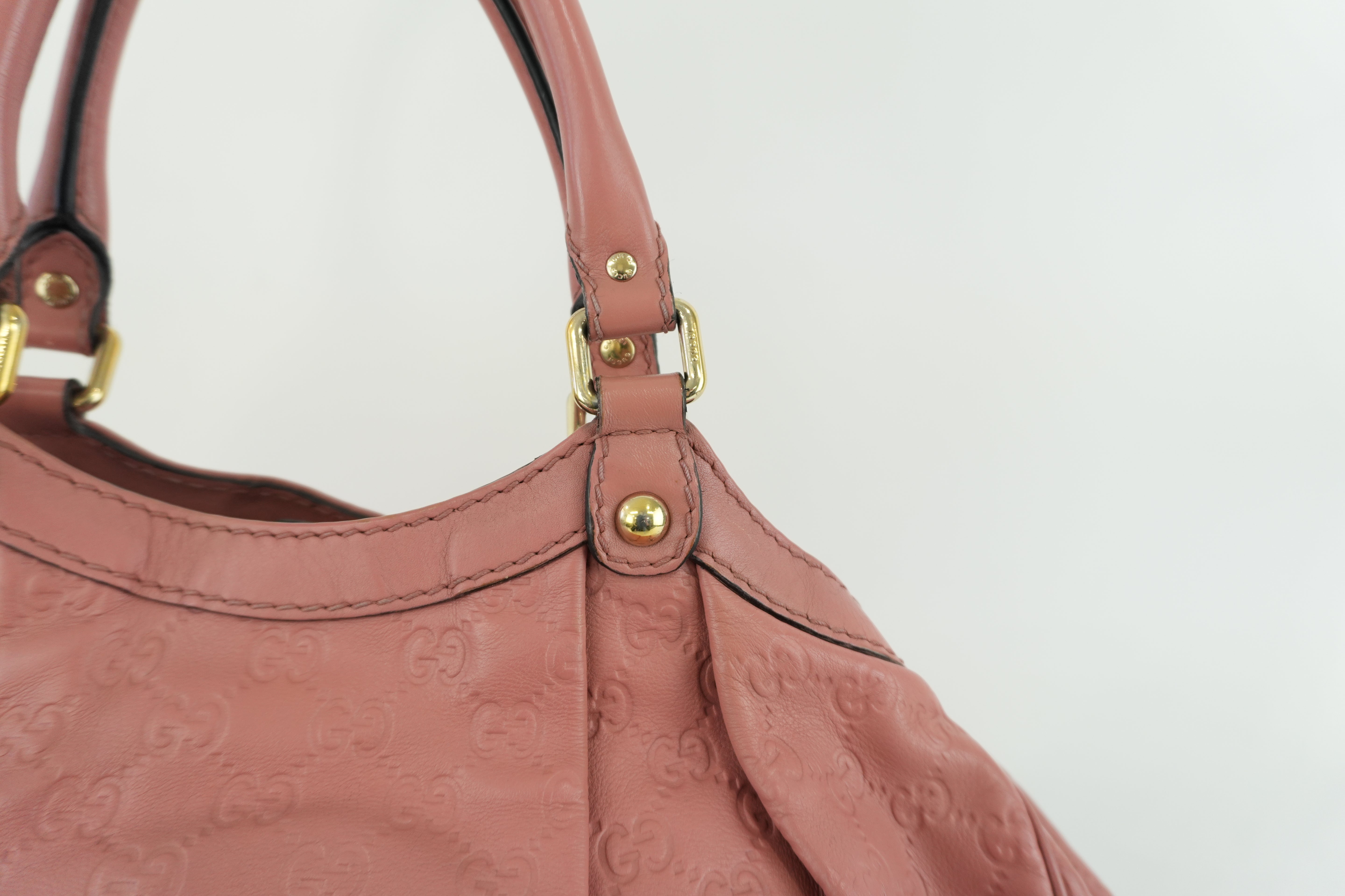 Gucci Sukey Guccisima Shoulder Bag Pink Leather Used