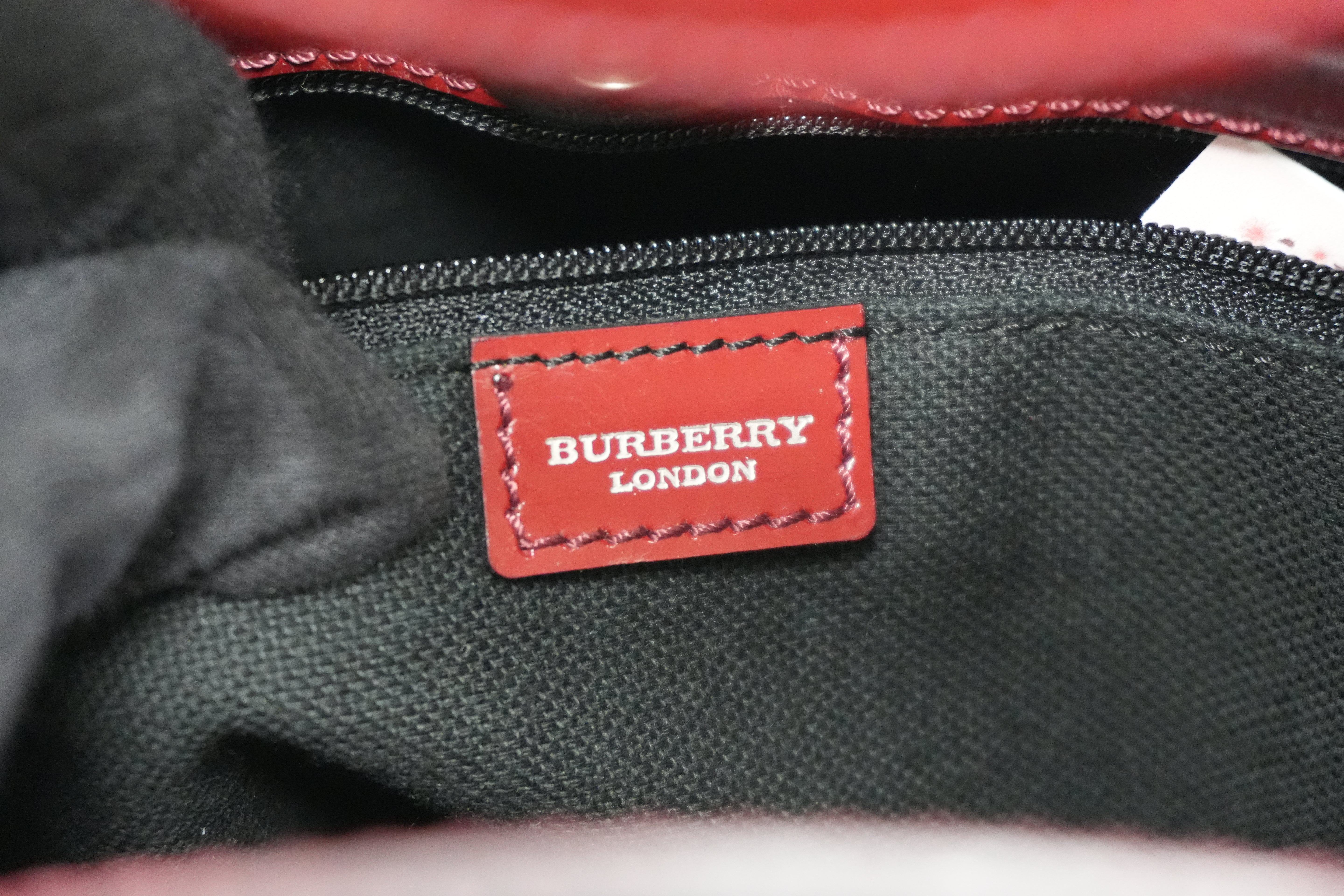 Pre-owned Burberry Nova Check Handbag Red