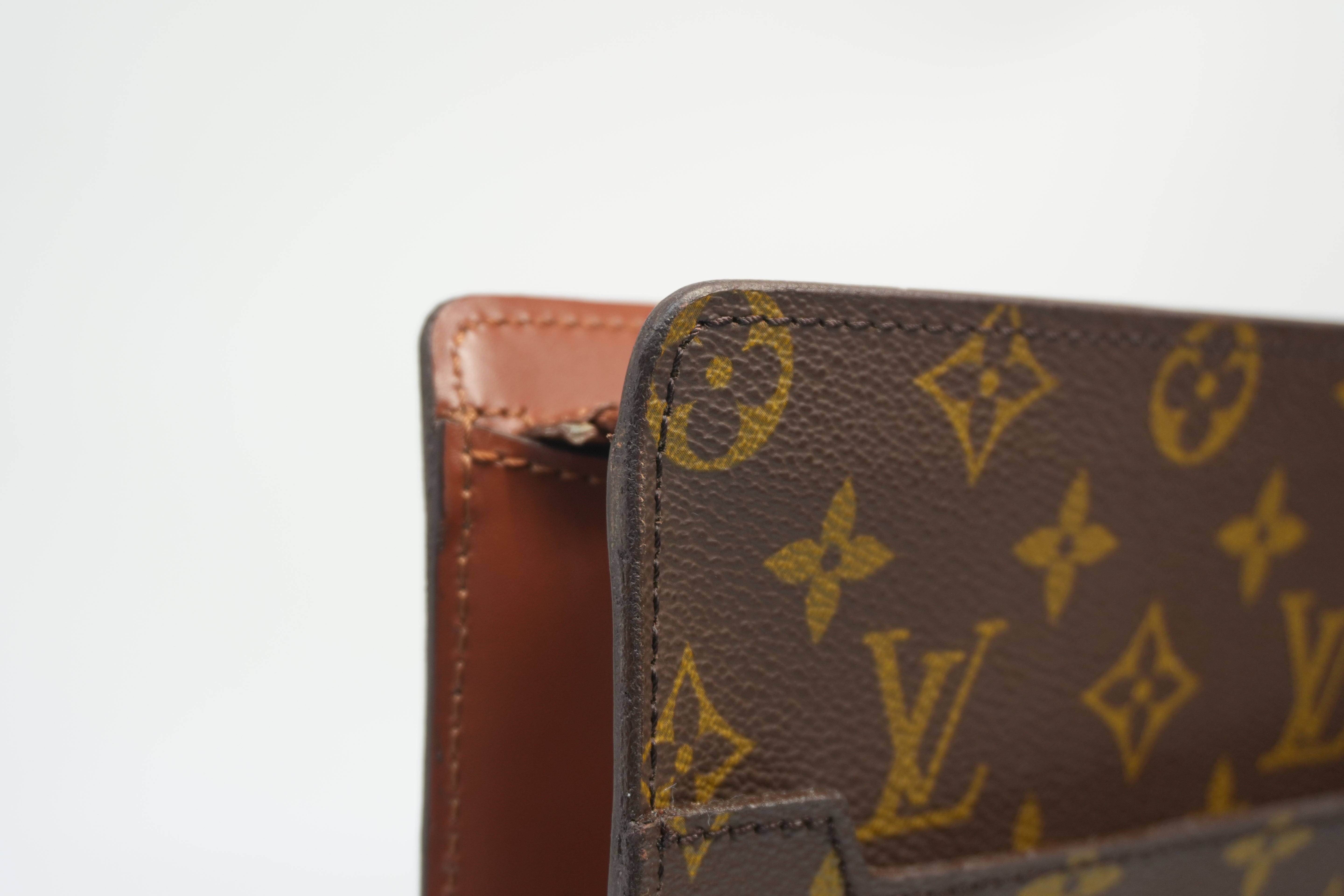 Louis Vuitton Pochette Homme Clutch Used