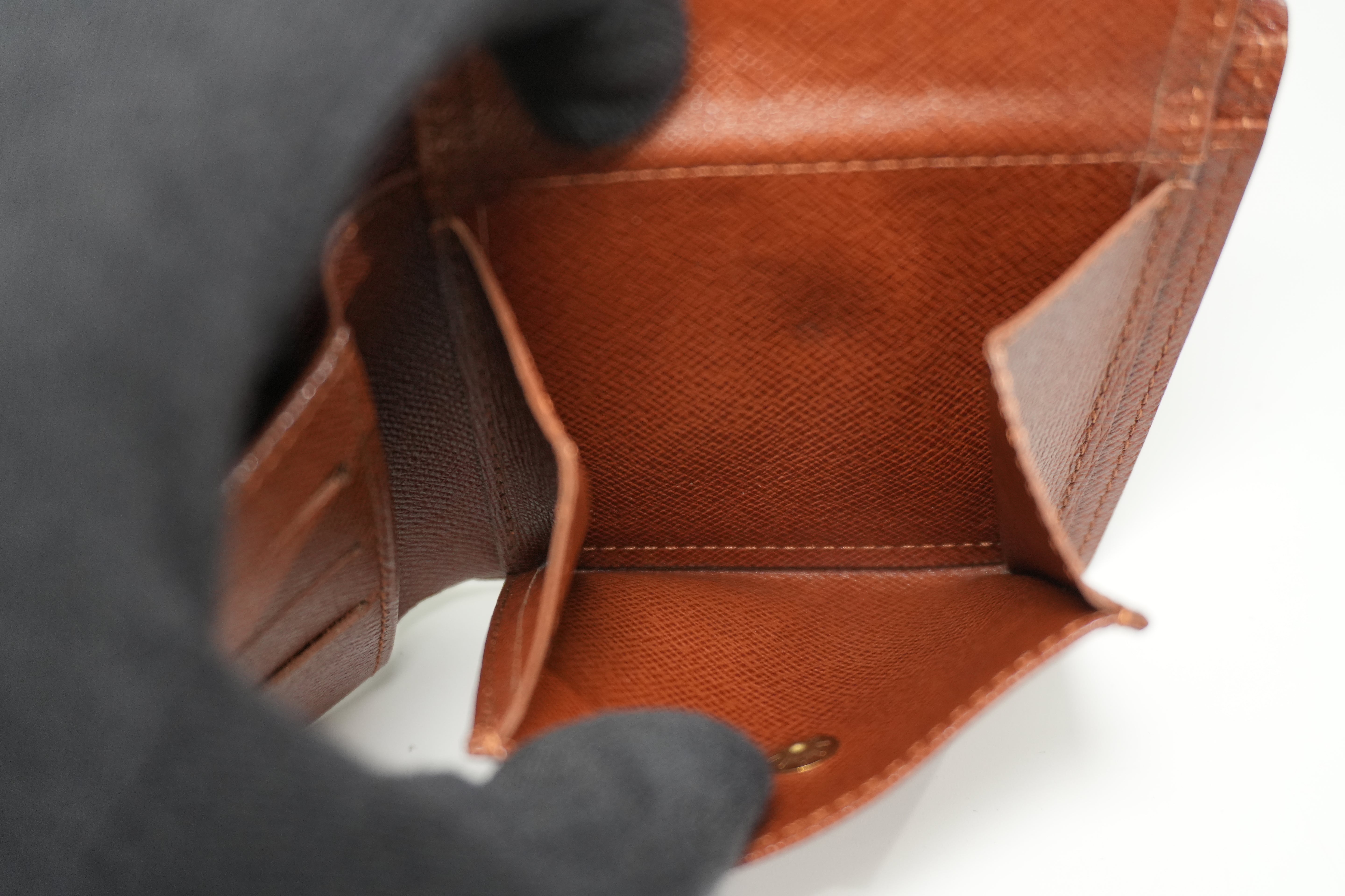 Pre-owned Louis Vuitton Monogram Bifold Wallet