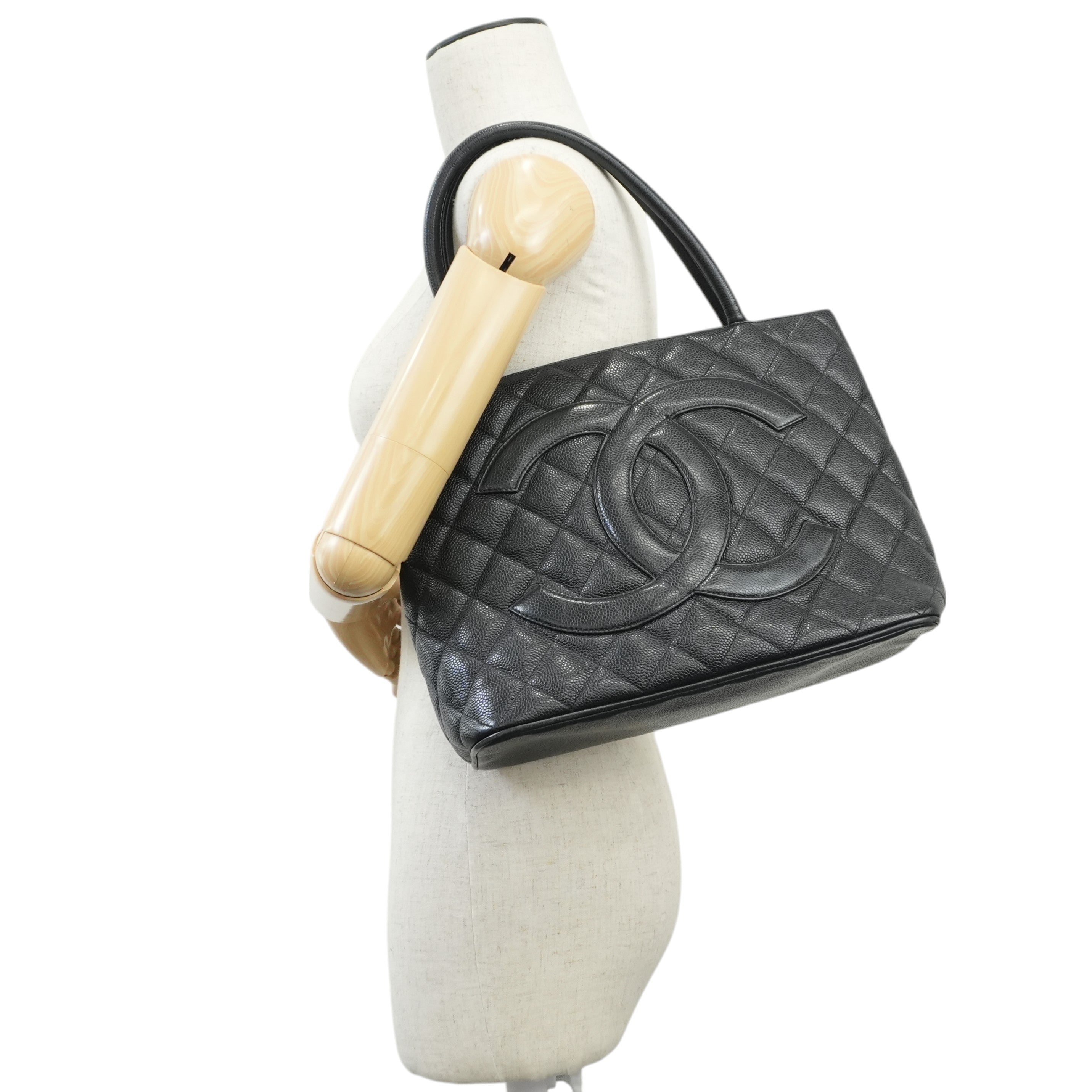 Chanel Medallion Caviar Tote Bag Silver Hardware Black Used