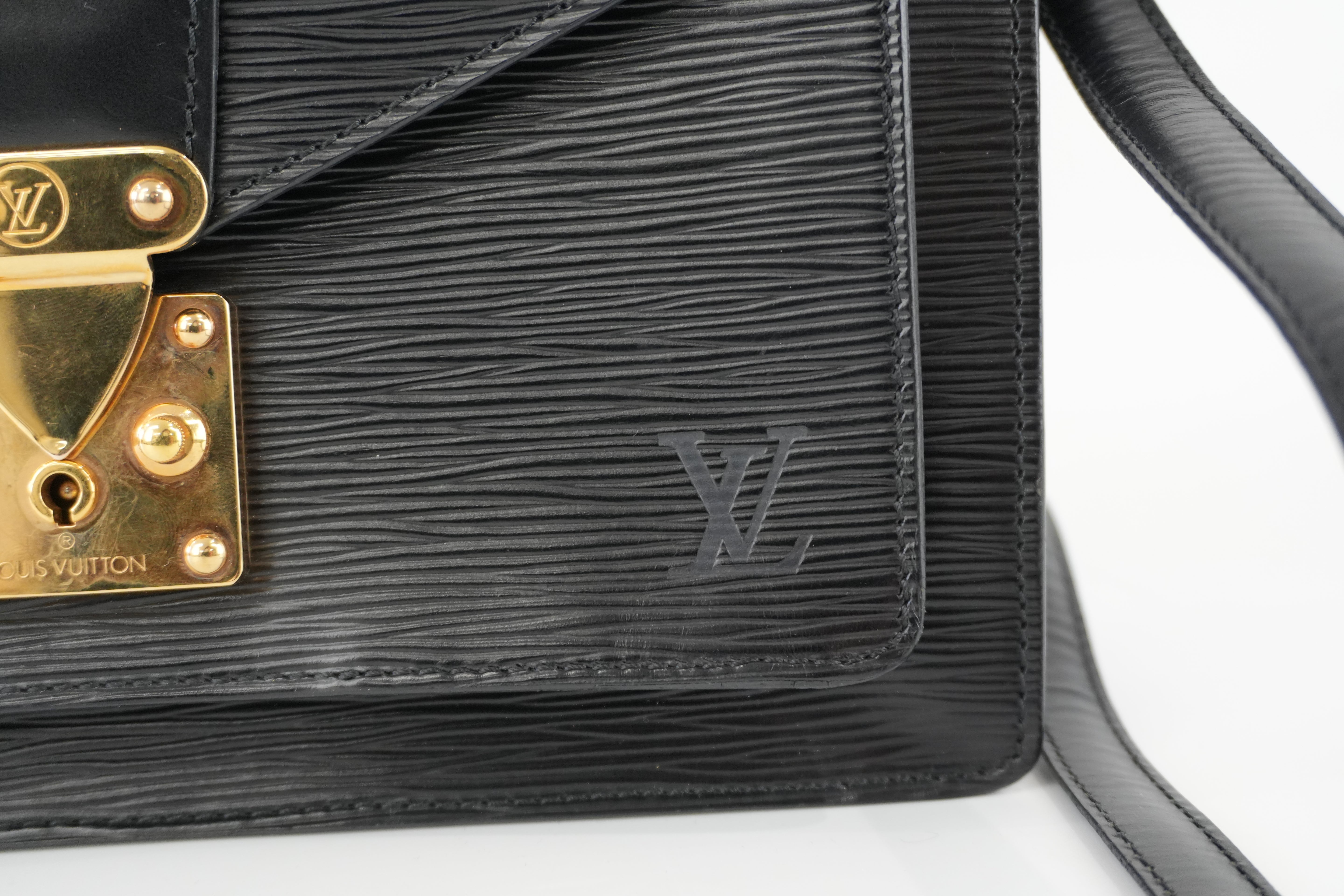 Louis Vuitton Epi Monceau Shoulder Bag Black Used