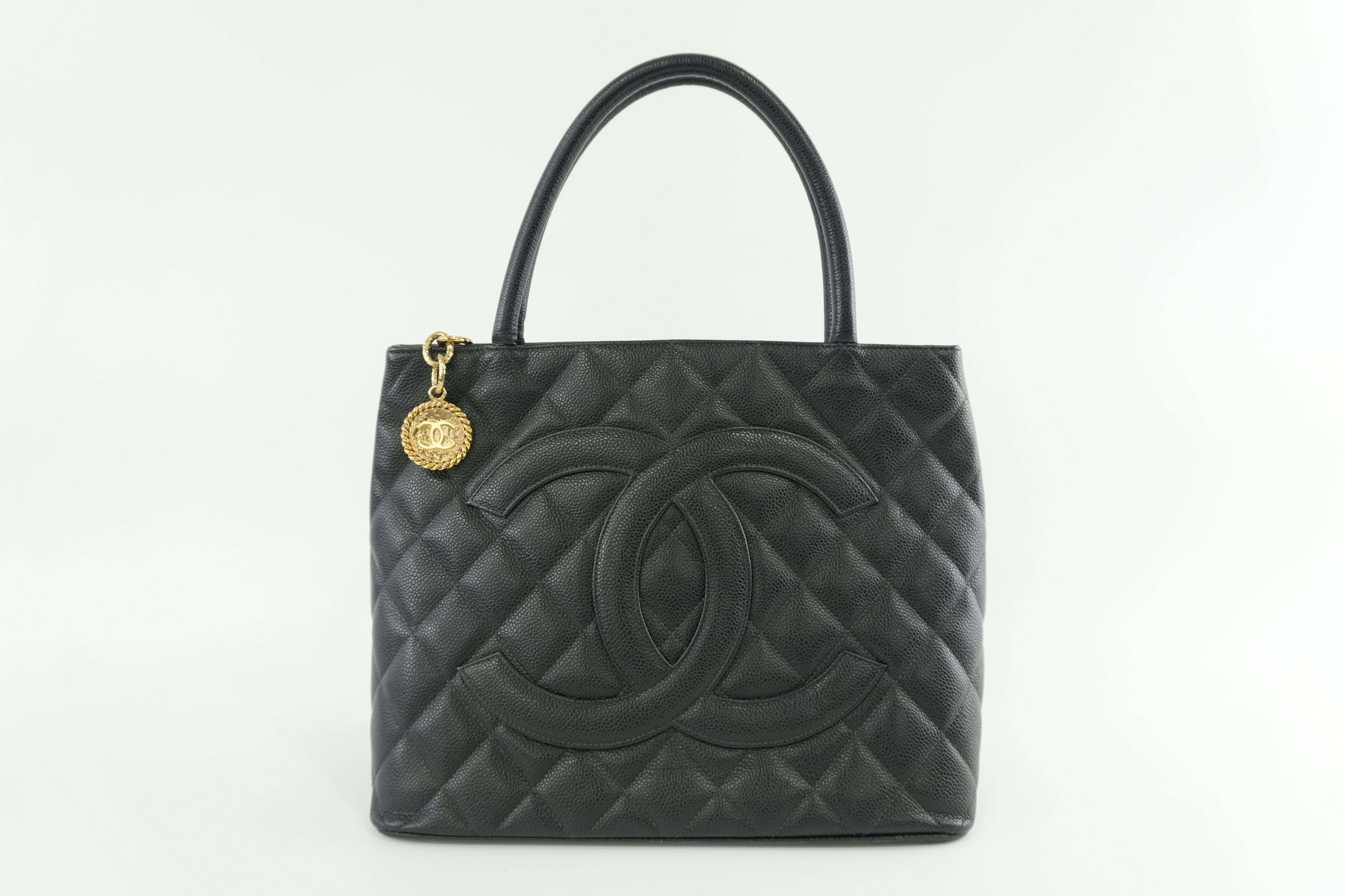 Chanel Medallion Caviar Tote Bag Gold Hardware Black Used
