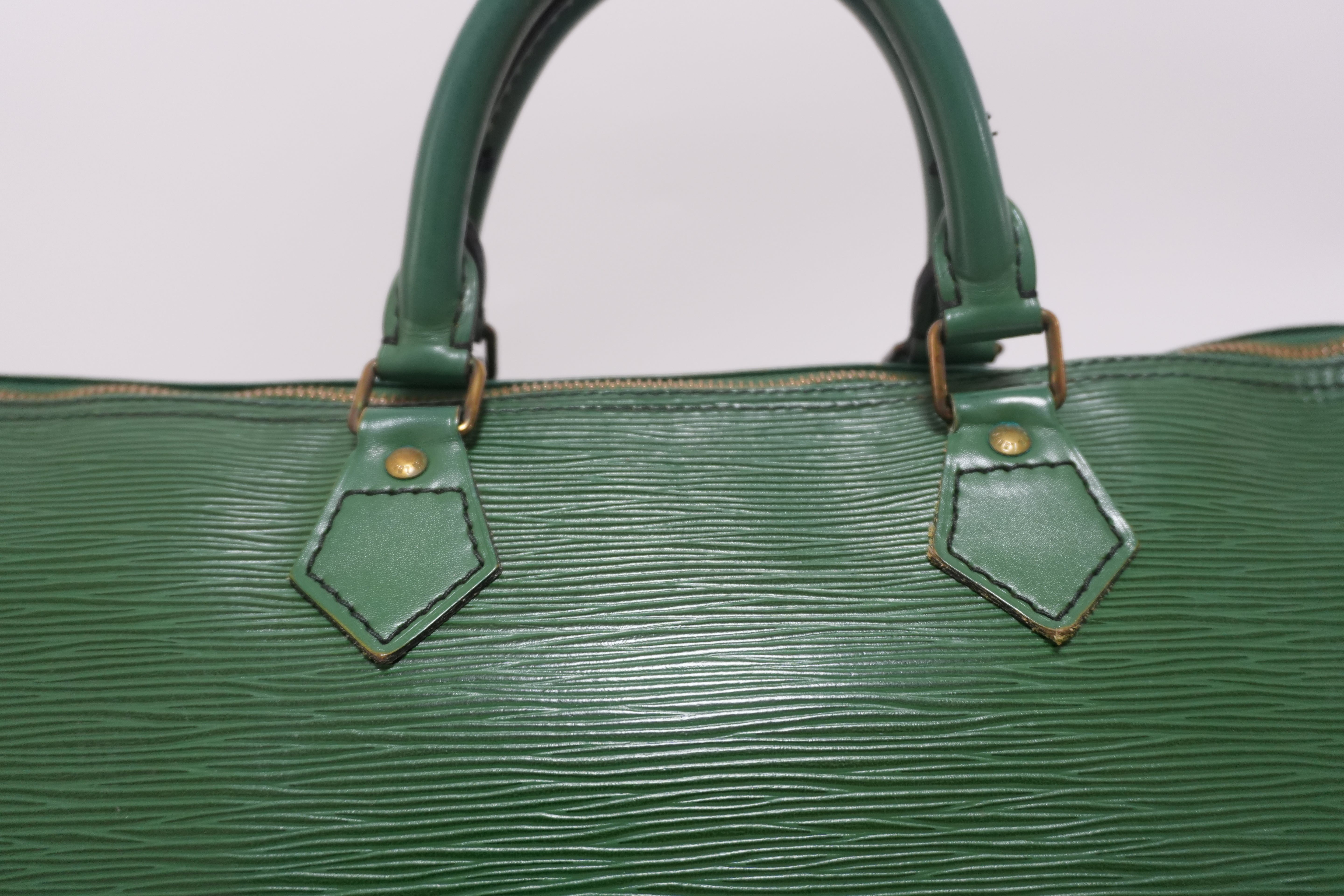 Louis Vuitton Epi Speedy 35 Handbag Used