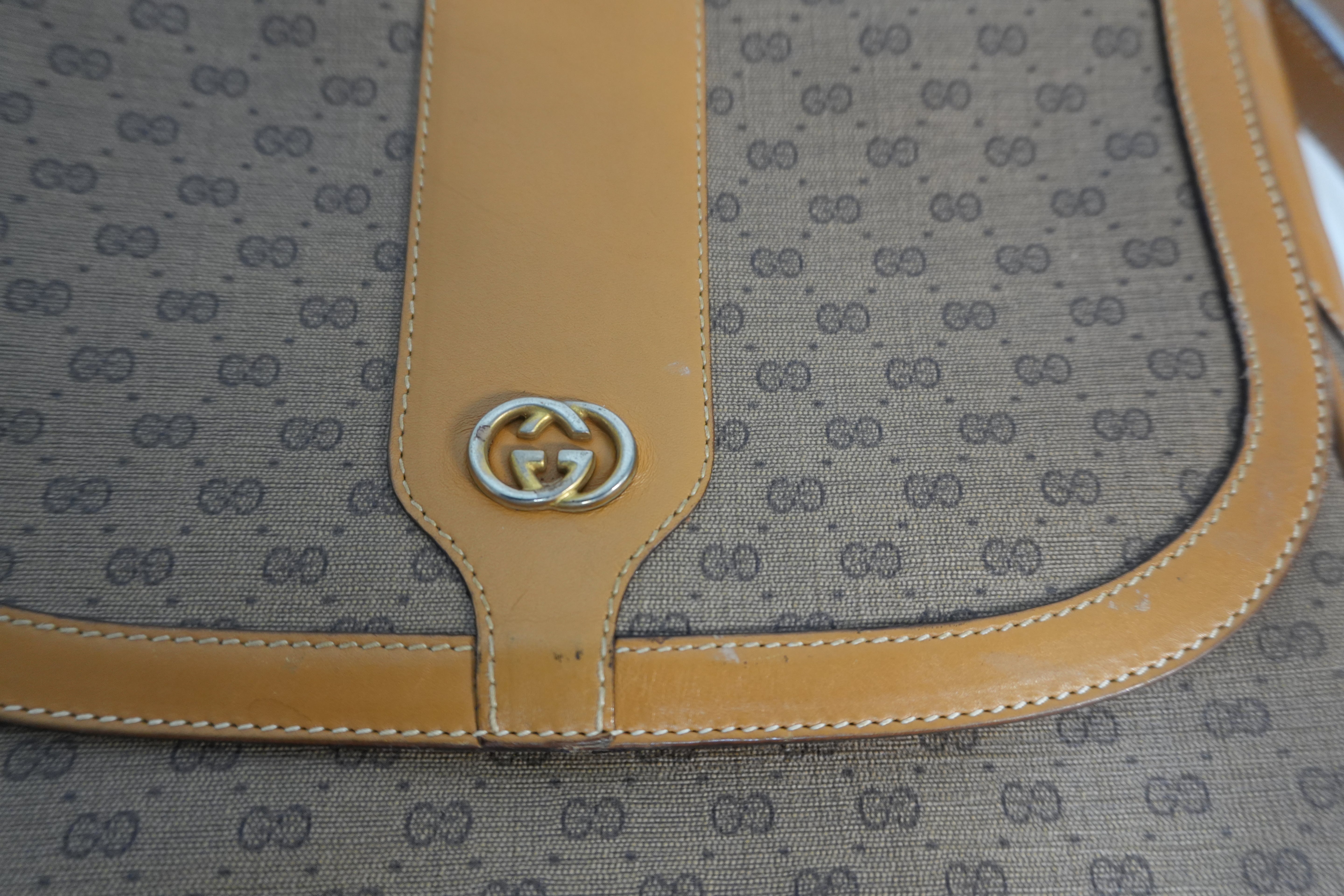 Gucci Micro Vintage Crossbody Bag Used