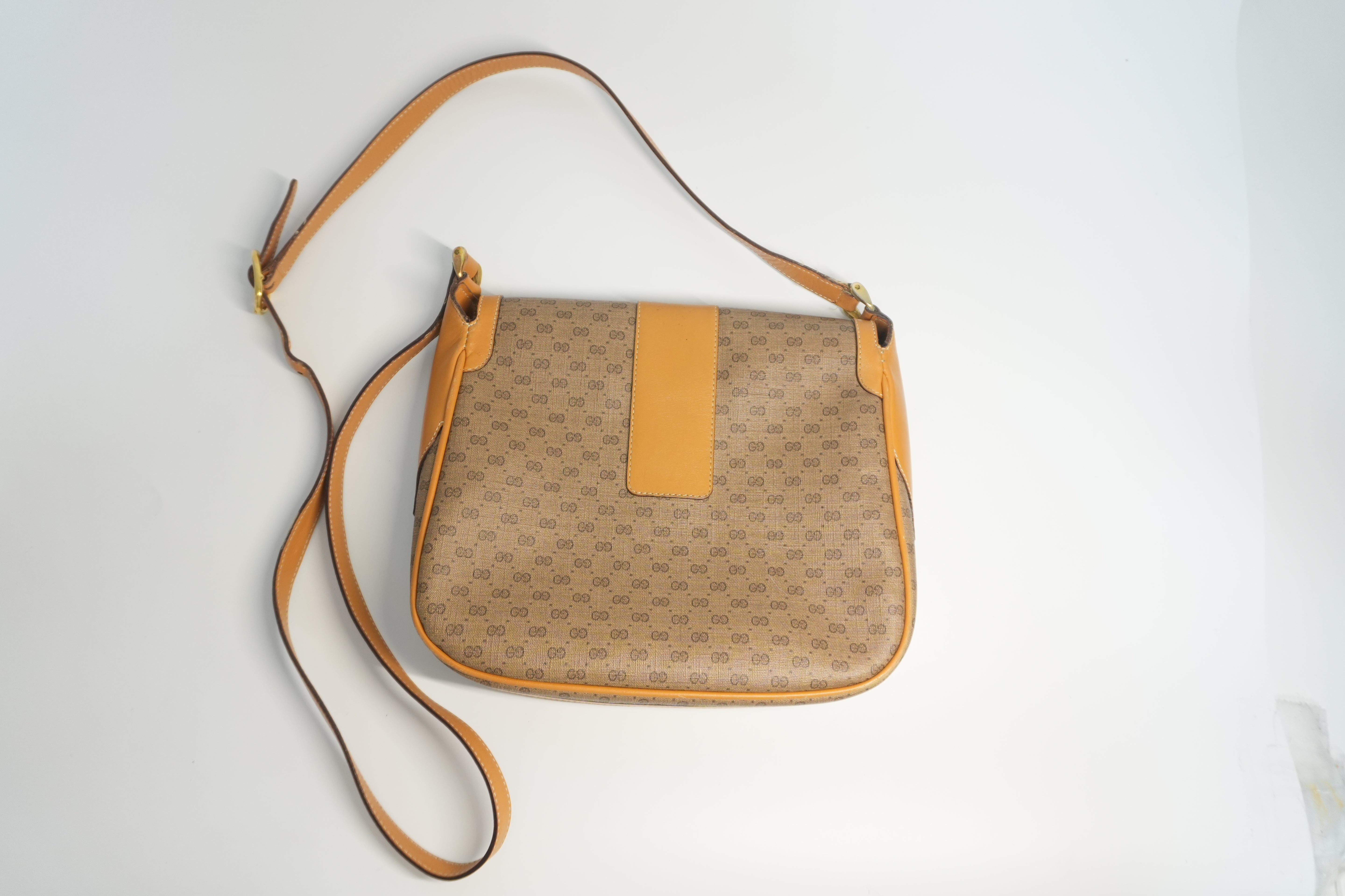 Gucci Micro Vintage Crossbody Bag Used