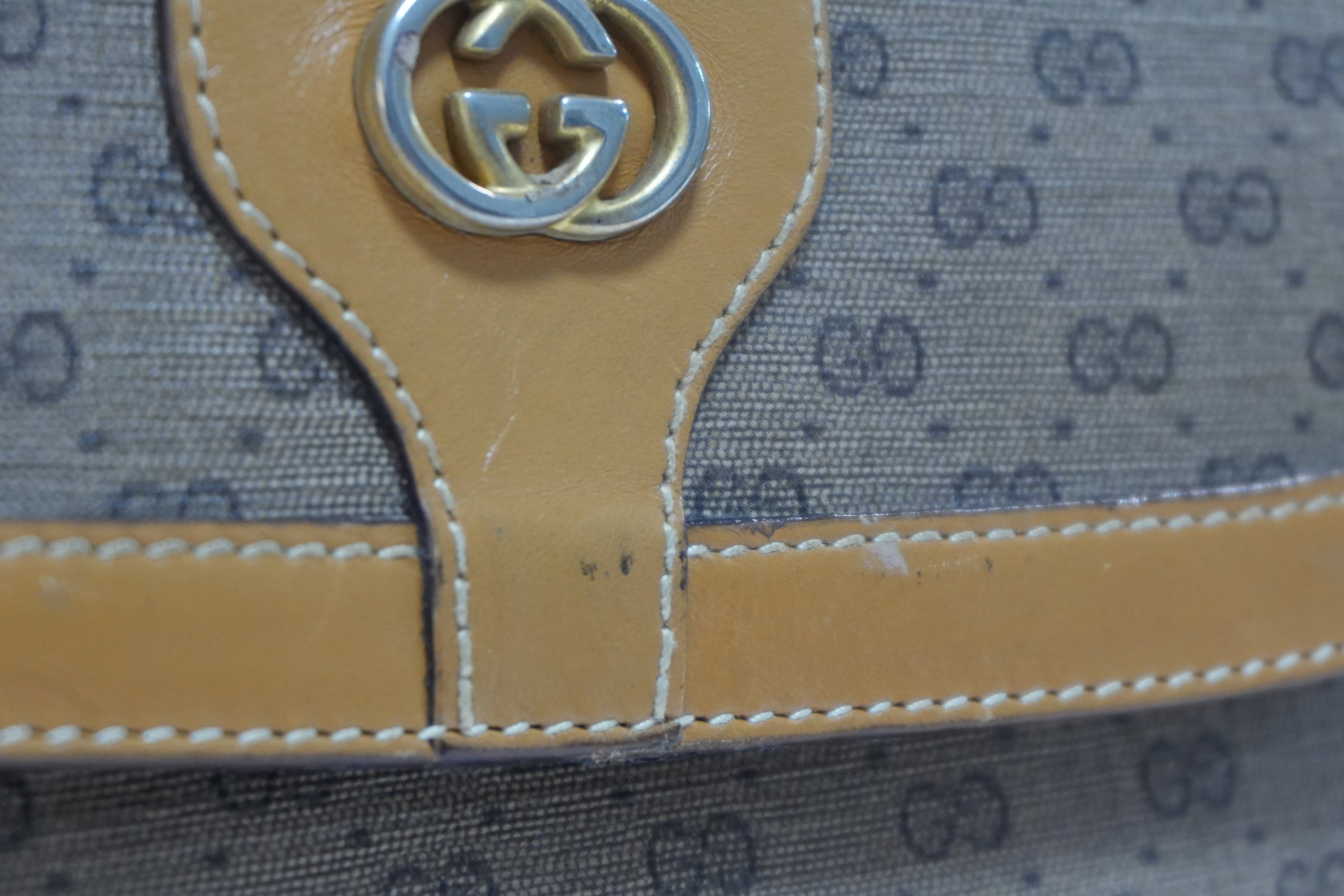 Gucci Micro Vintage Crossbody Bag Used