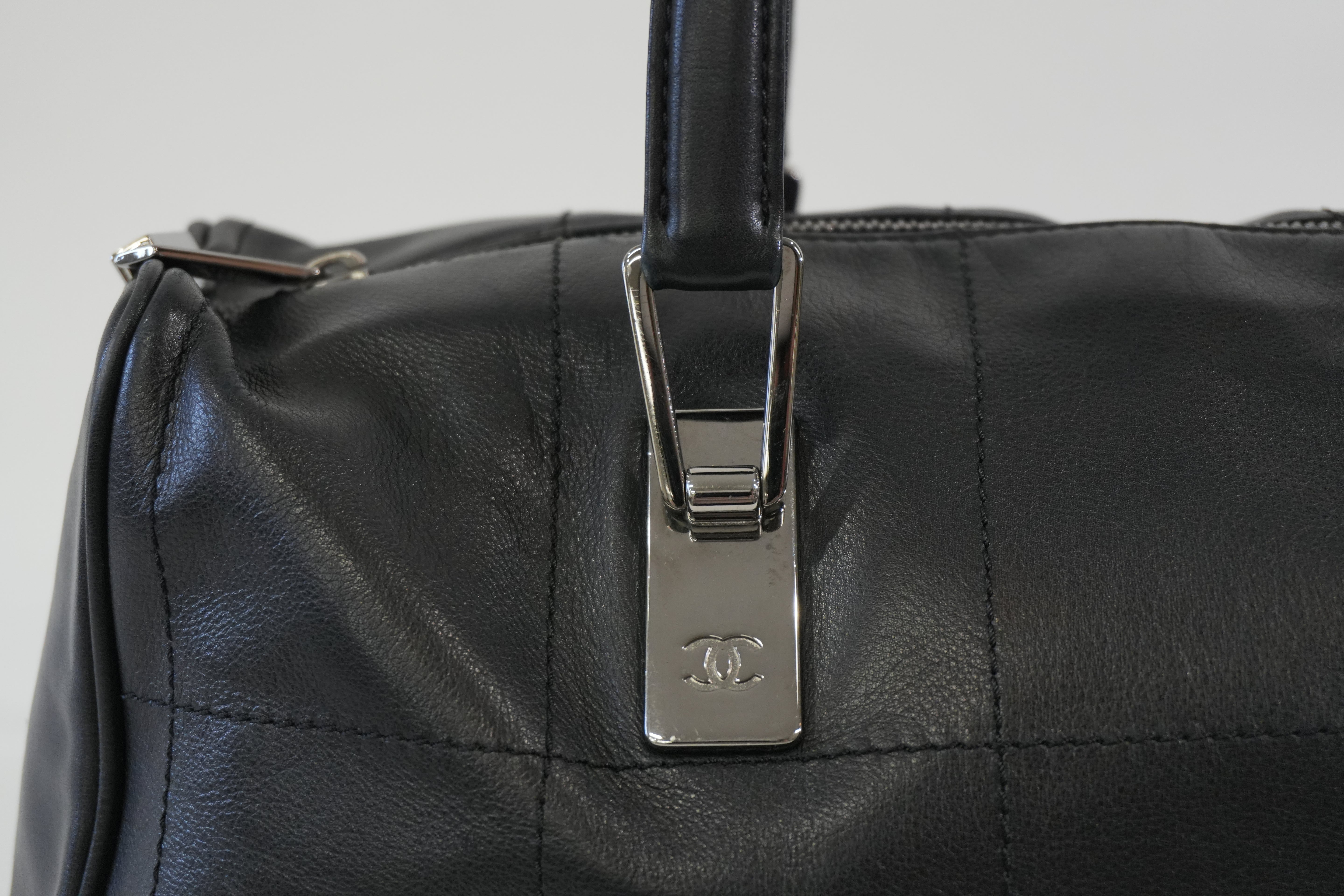 Pre-owned Chanel Chocolate Bar Handbag Black