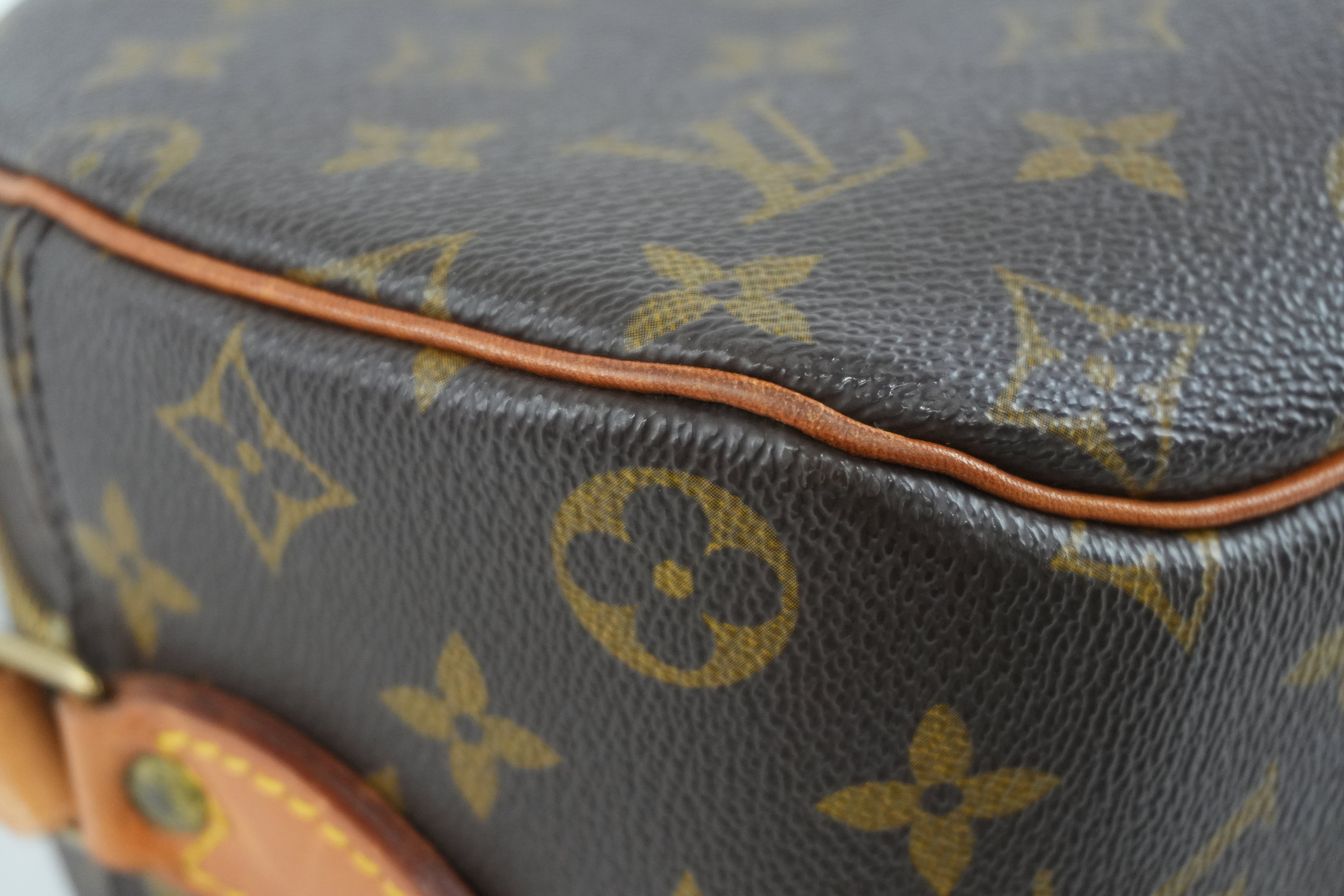 Louis Vuitton Monogram Blois Crossbody Used
