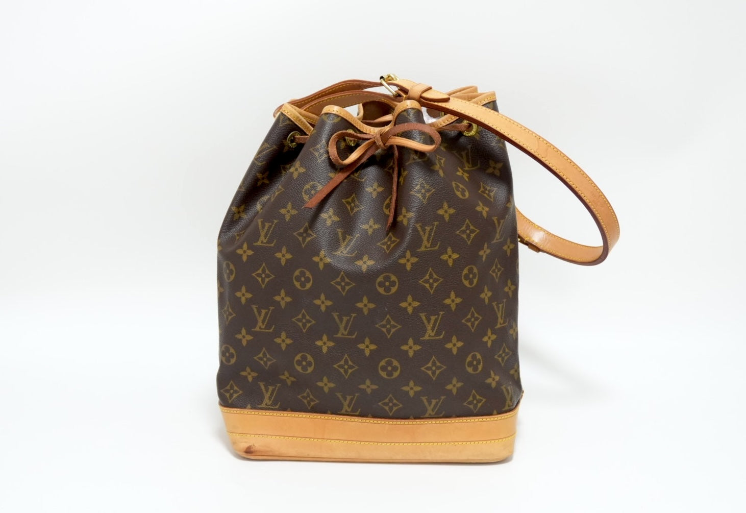 Louis Vuitton Noe GM Bucket Shoulder Bag Used