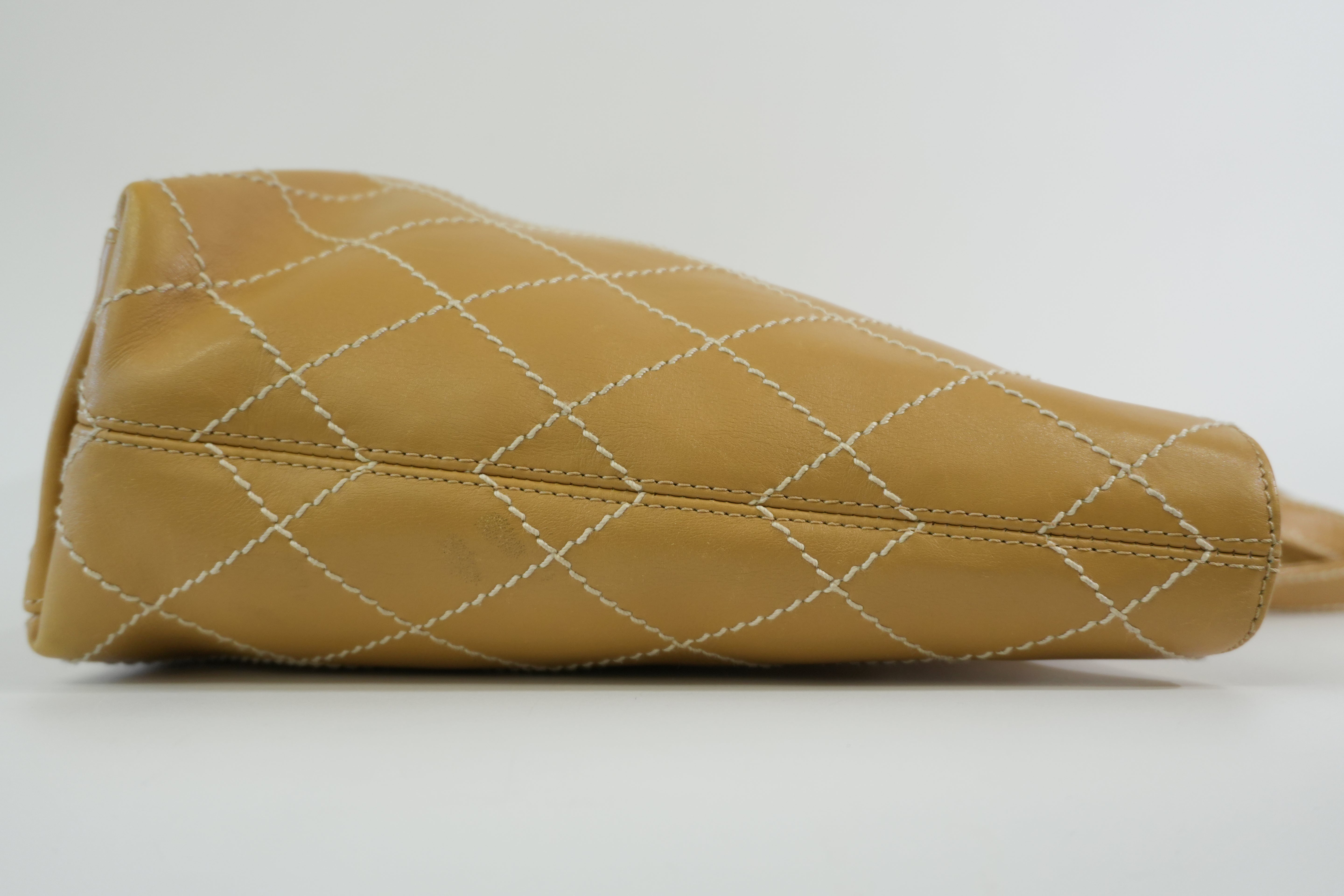 Pre-owned Chanel Wild Stitch Shoulder Bag Beige