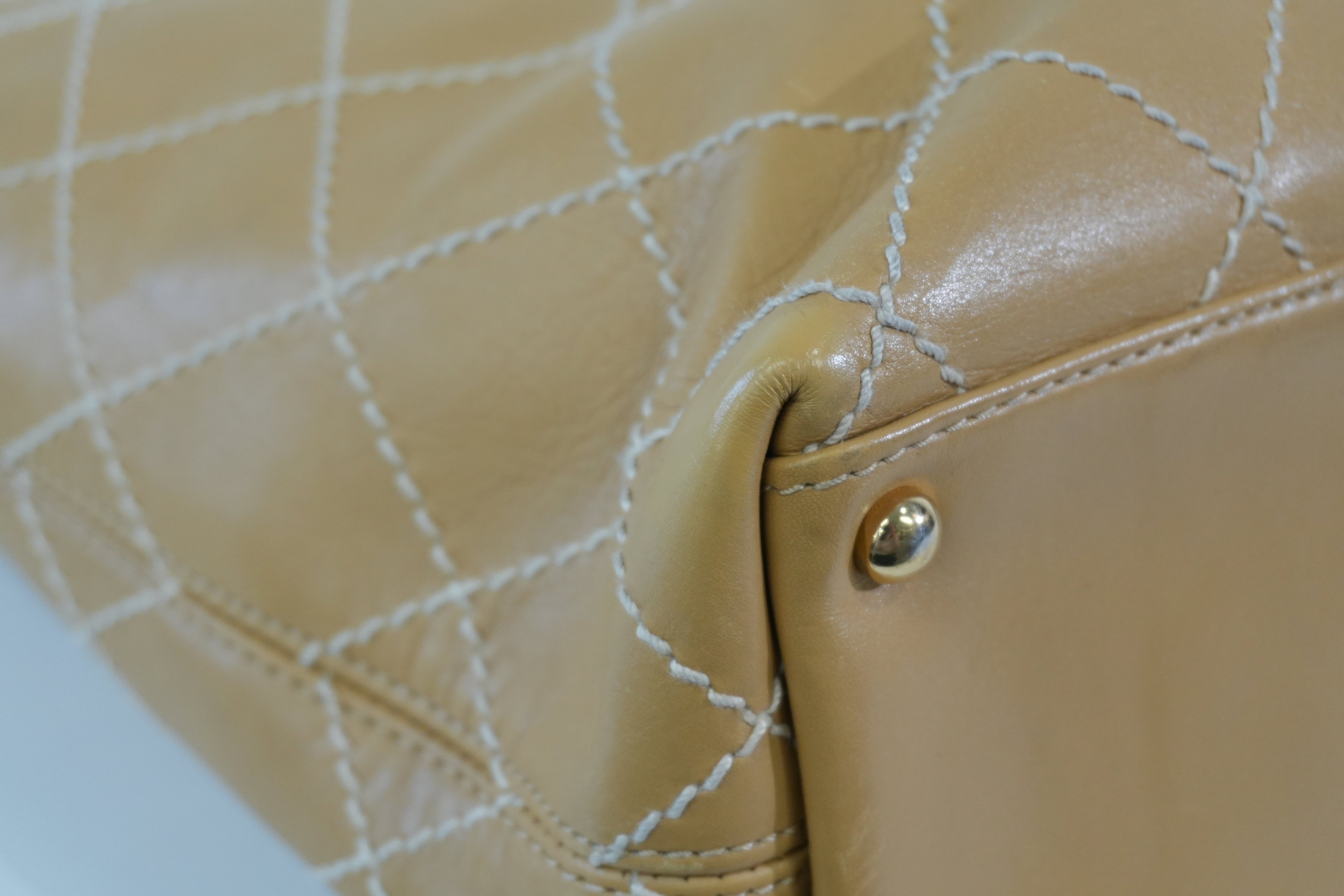 Pre-owned Chanel Wild Stitch Shoulder Bag Beige