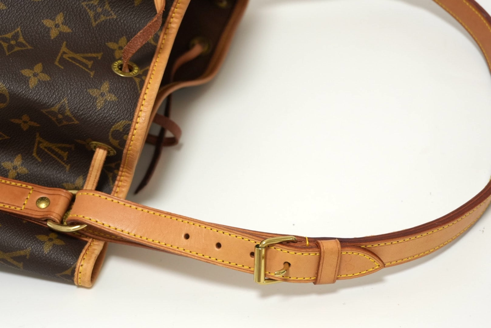 Louis Vuitton Noe GM Bucket Shoulder Bag Used