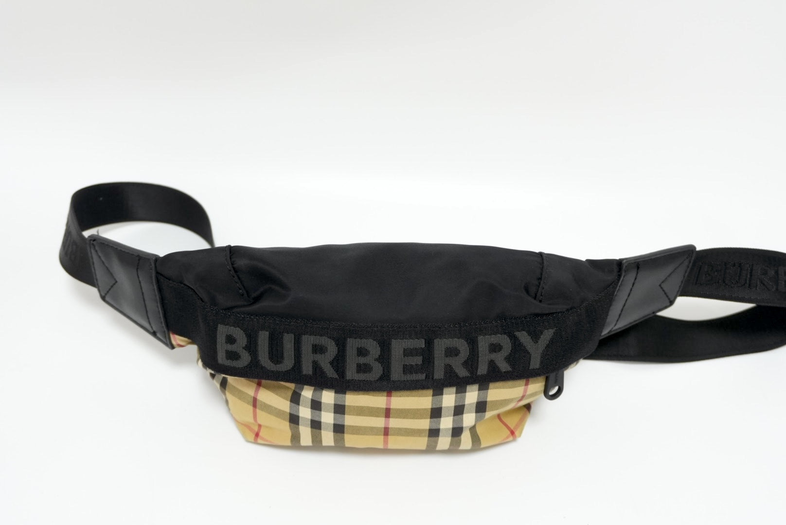 Burberry London Waist Bag Used