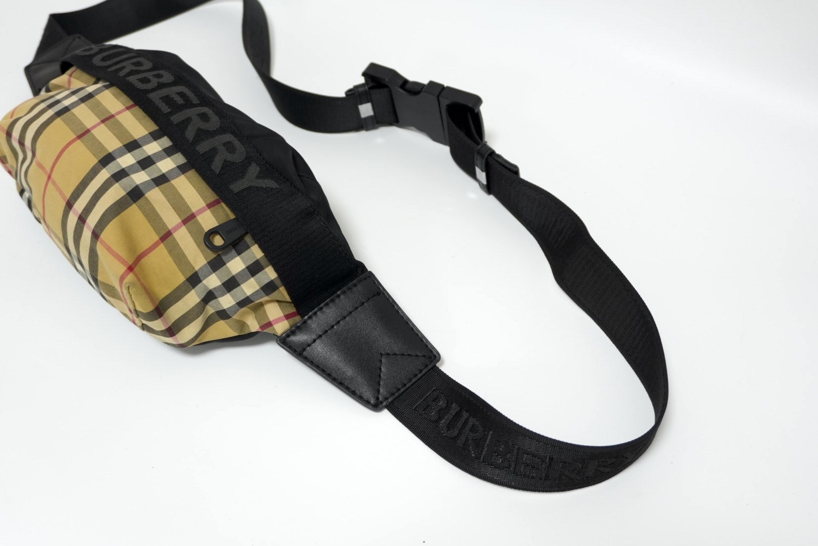 Burberry London Waist Bag Used