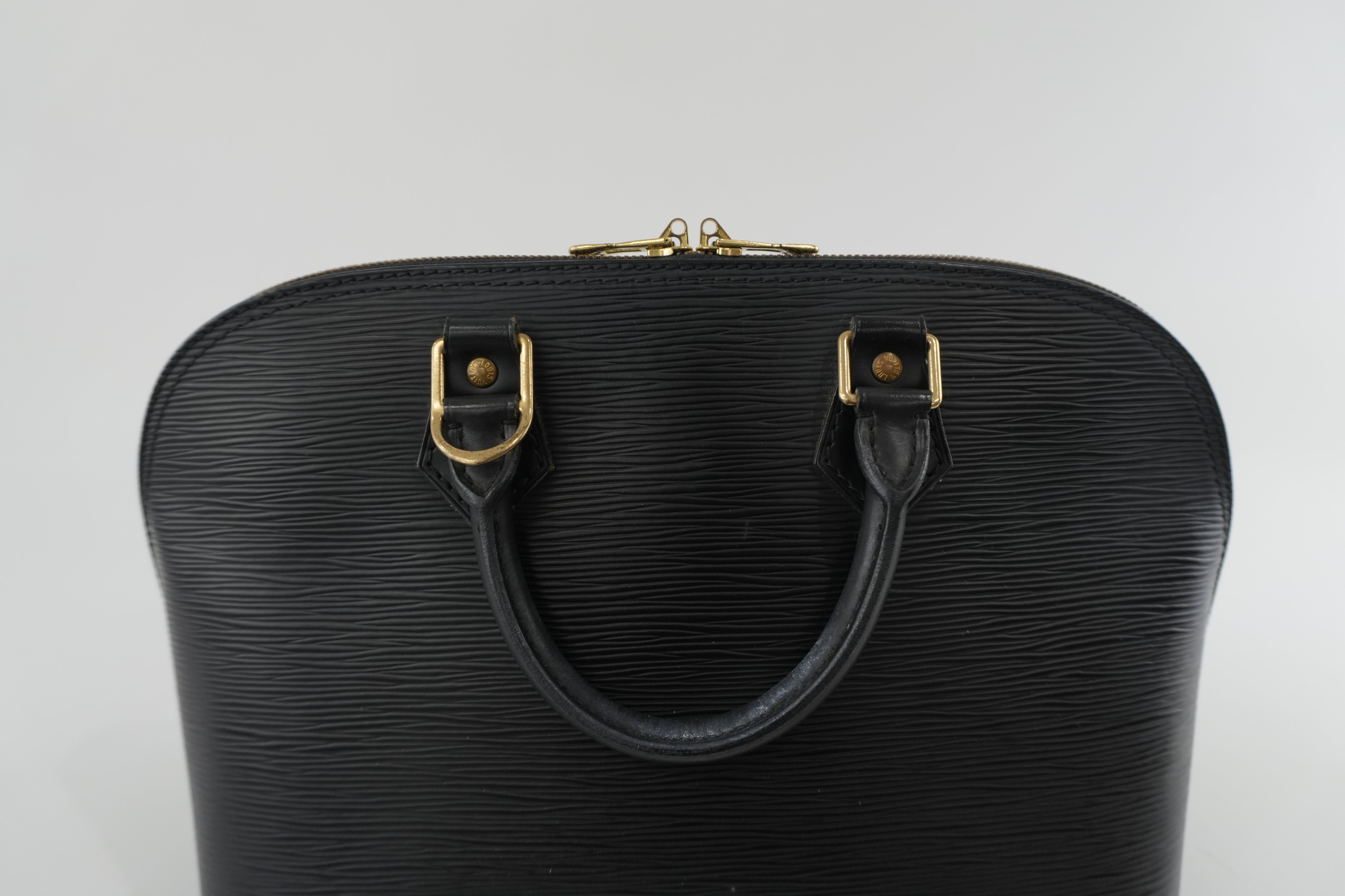 Louis Vuitton Epi Alma Handbag Black Used
