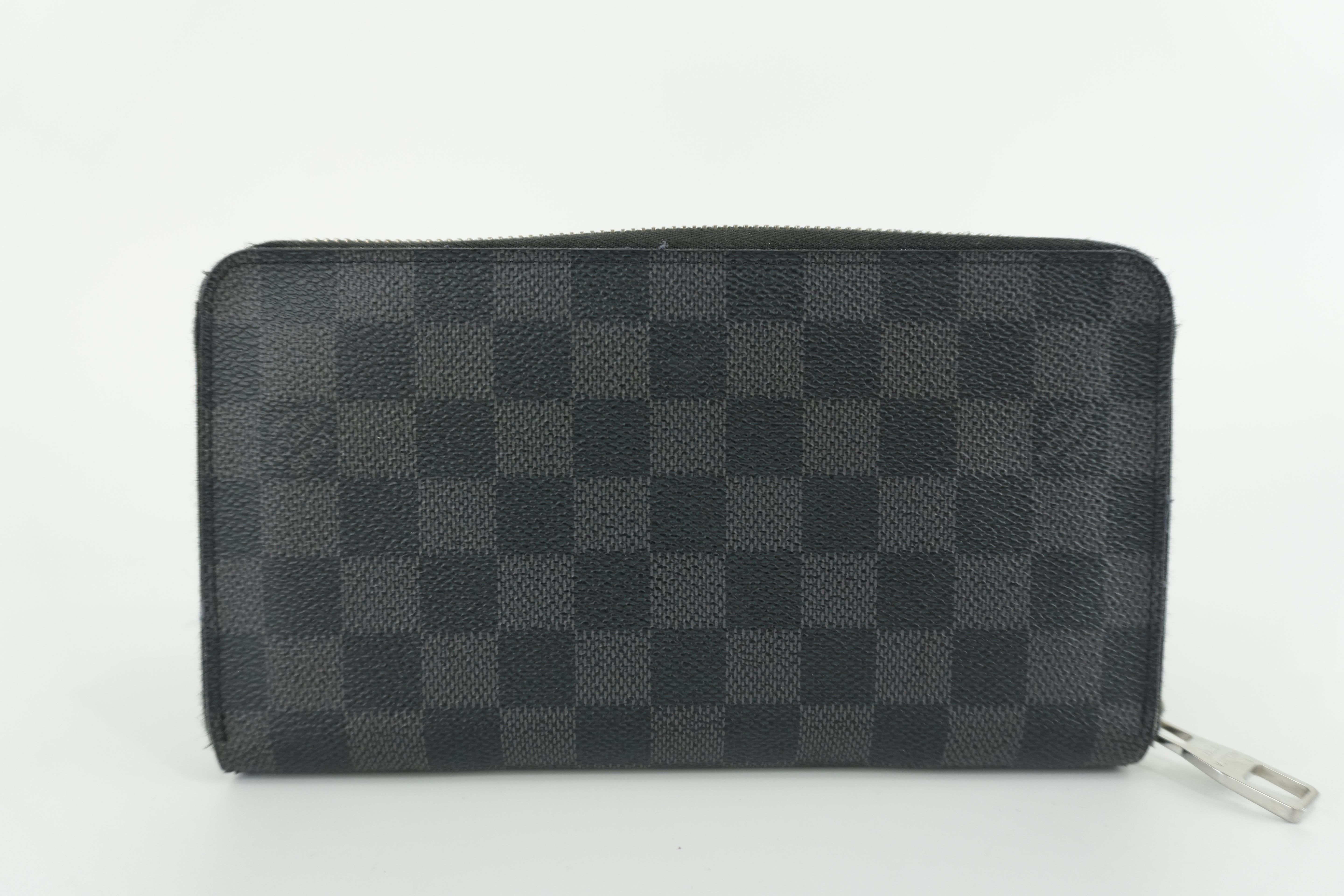 Louis Vuitton Damier Graphite Zippy Organizer Used