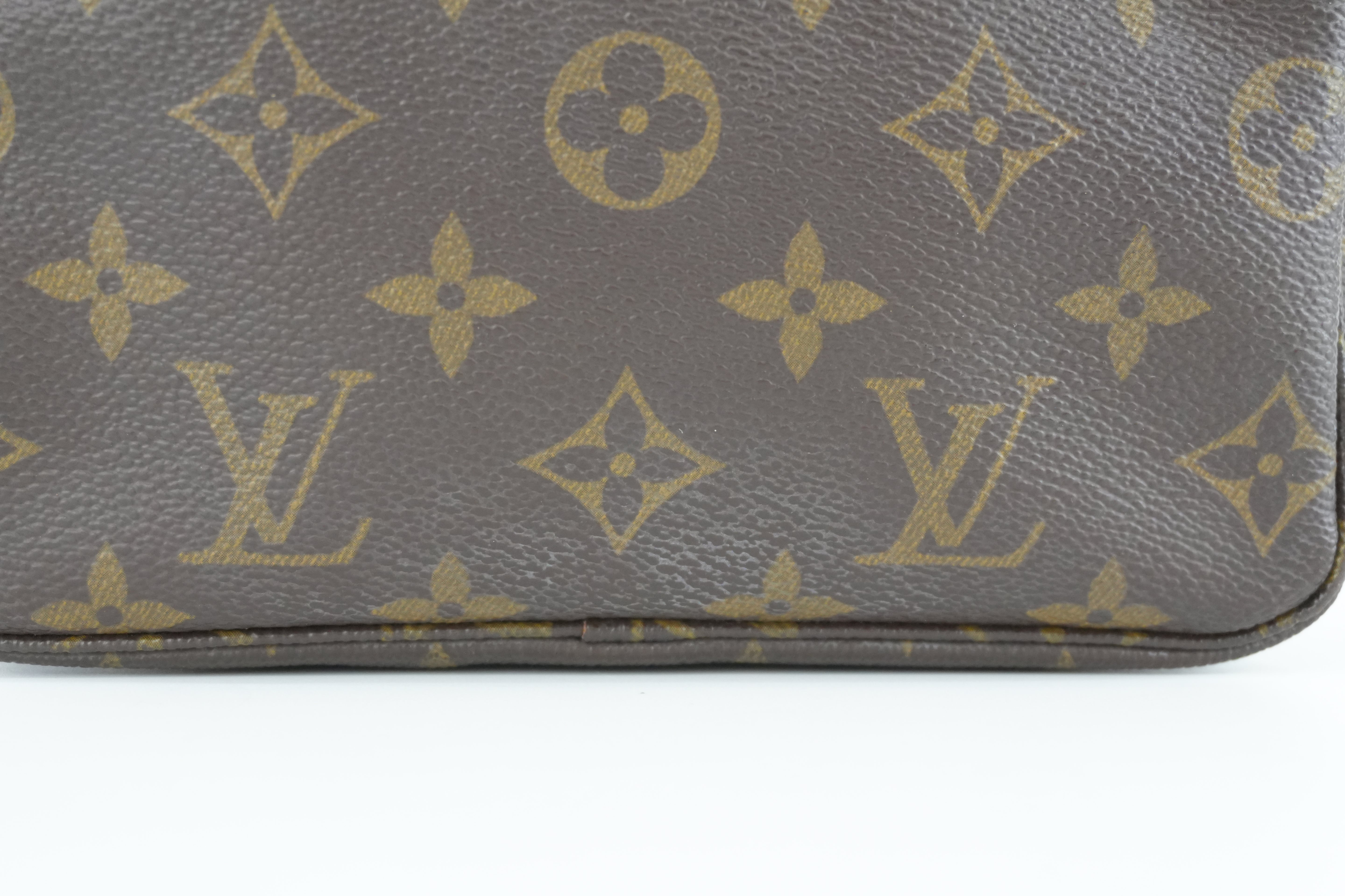 Louis Vuitton Trousse 18 Rare Pouch Used