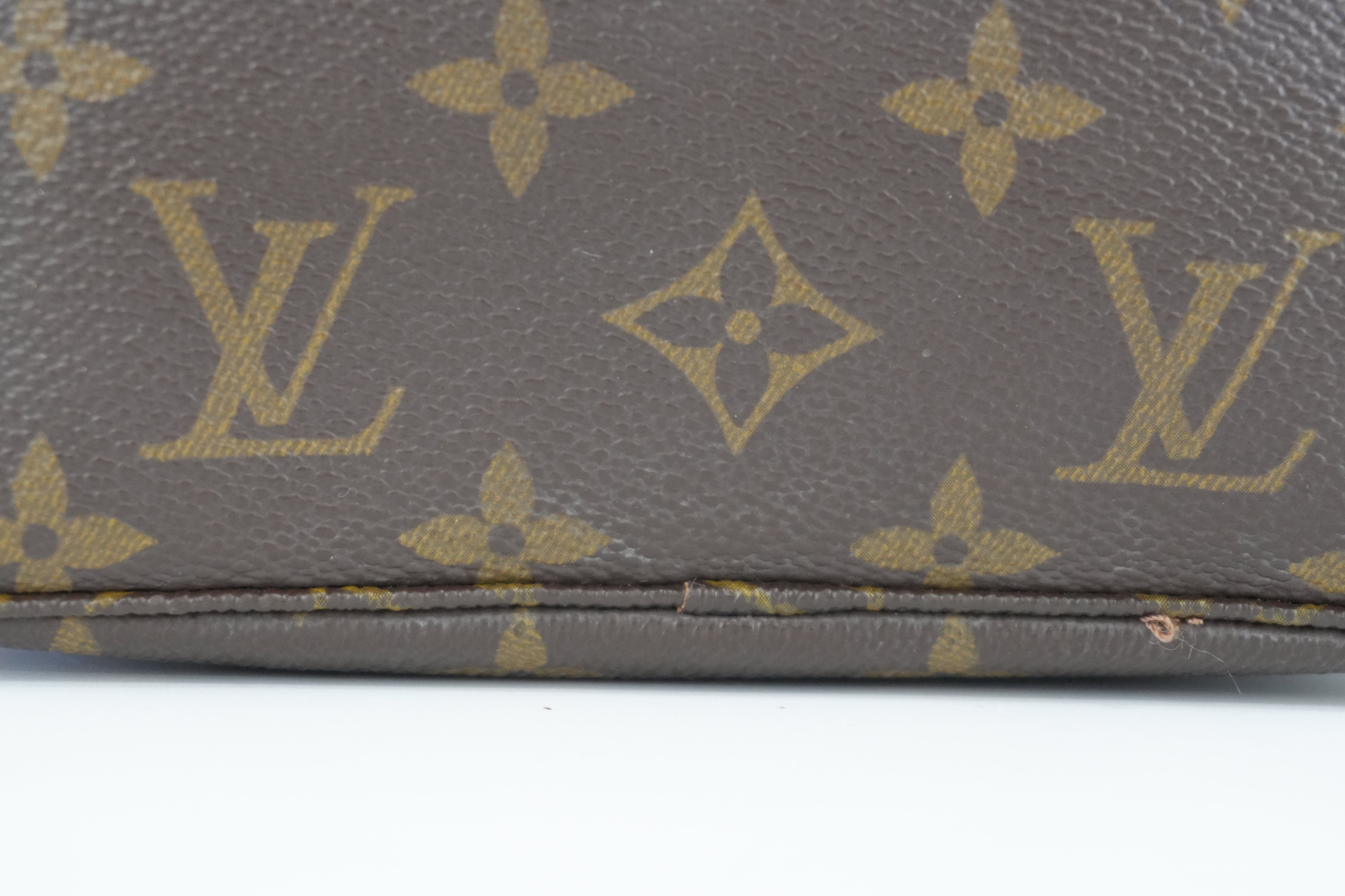 Louis Vuitton Trousse 18 Rare Pouch Used