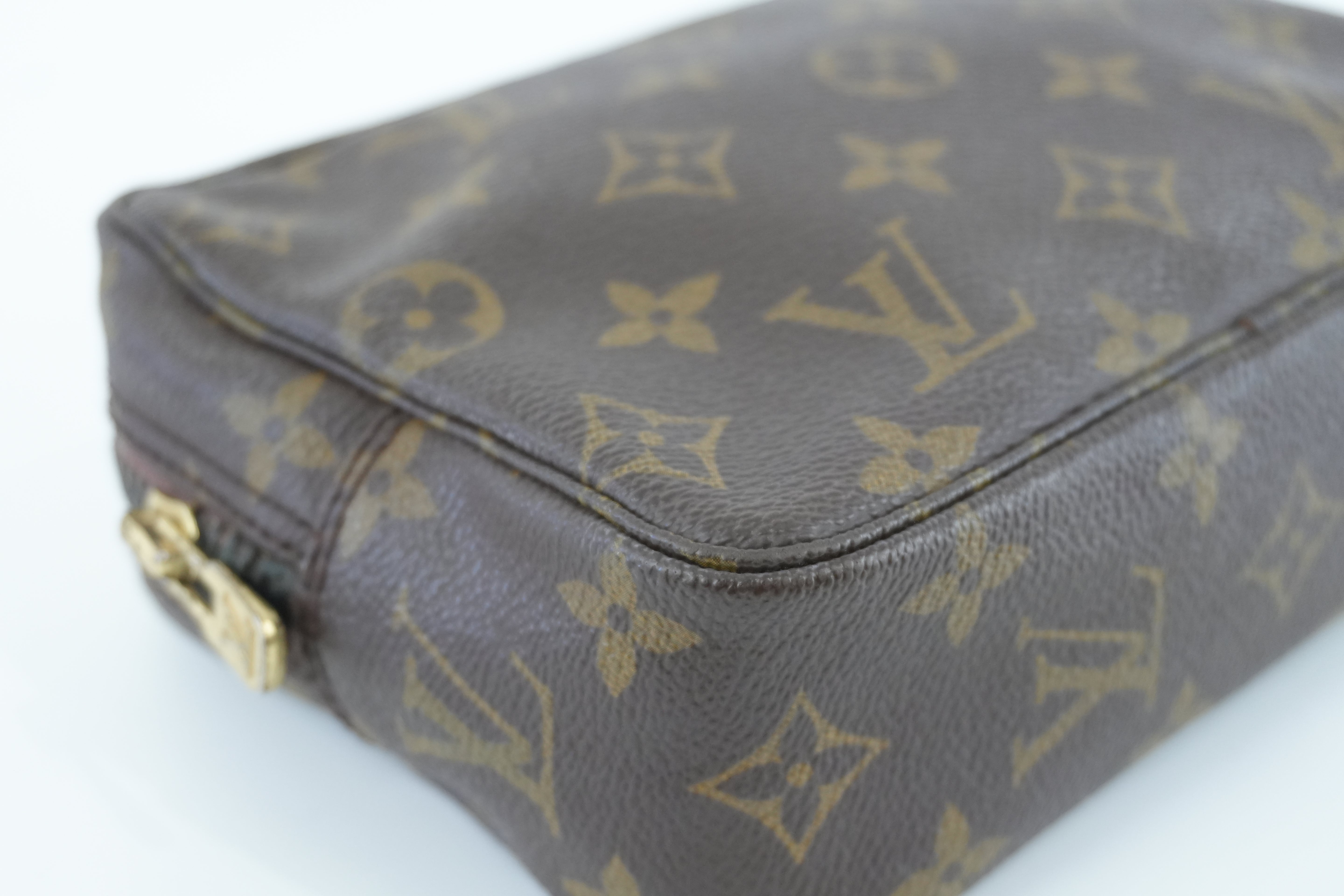 Louis Vuitton Trousse 18 Rare Pouch Used