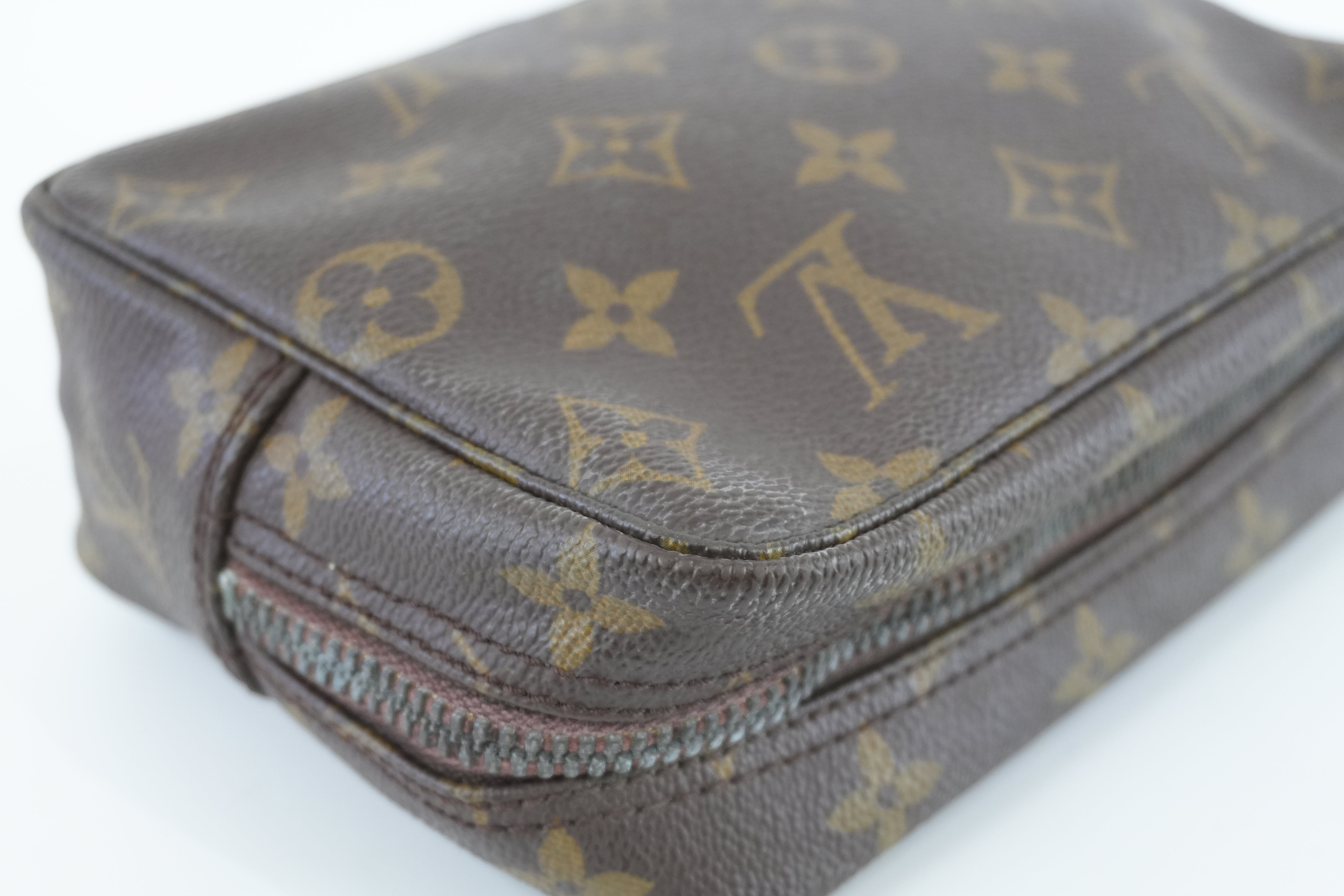 Louis Vuitton Trousse 18 Rare Pouch Used