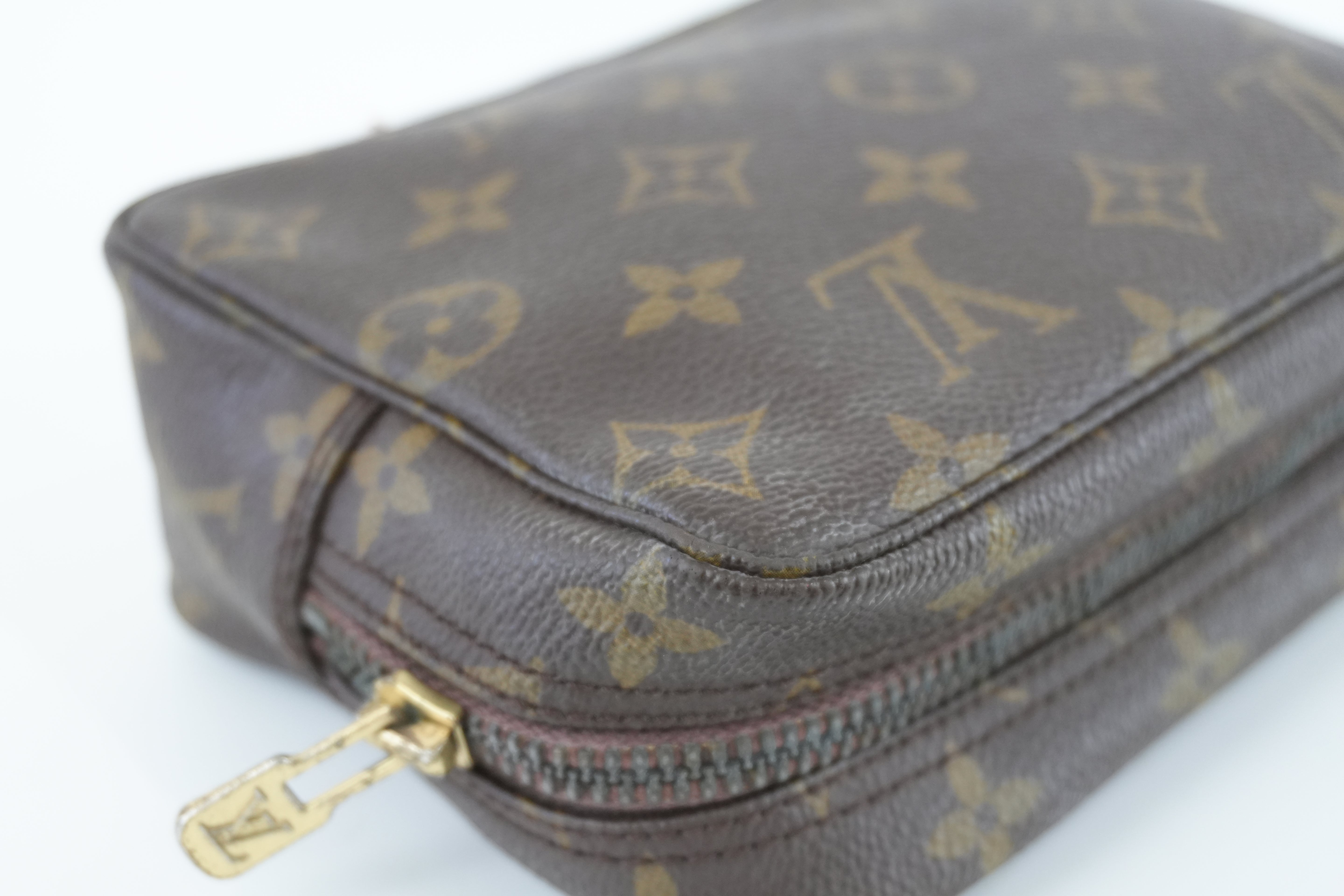 Louis Vuitton Trousse 18 Rare Pouch Used