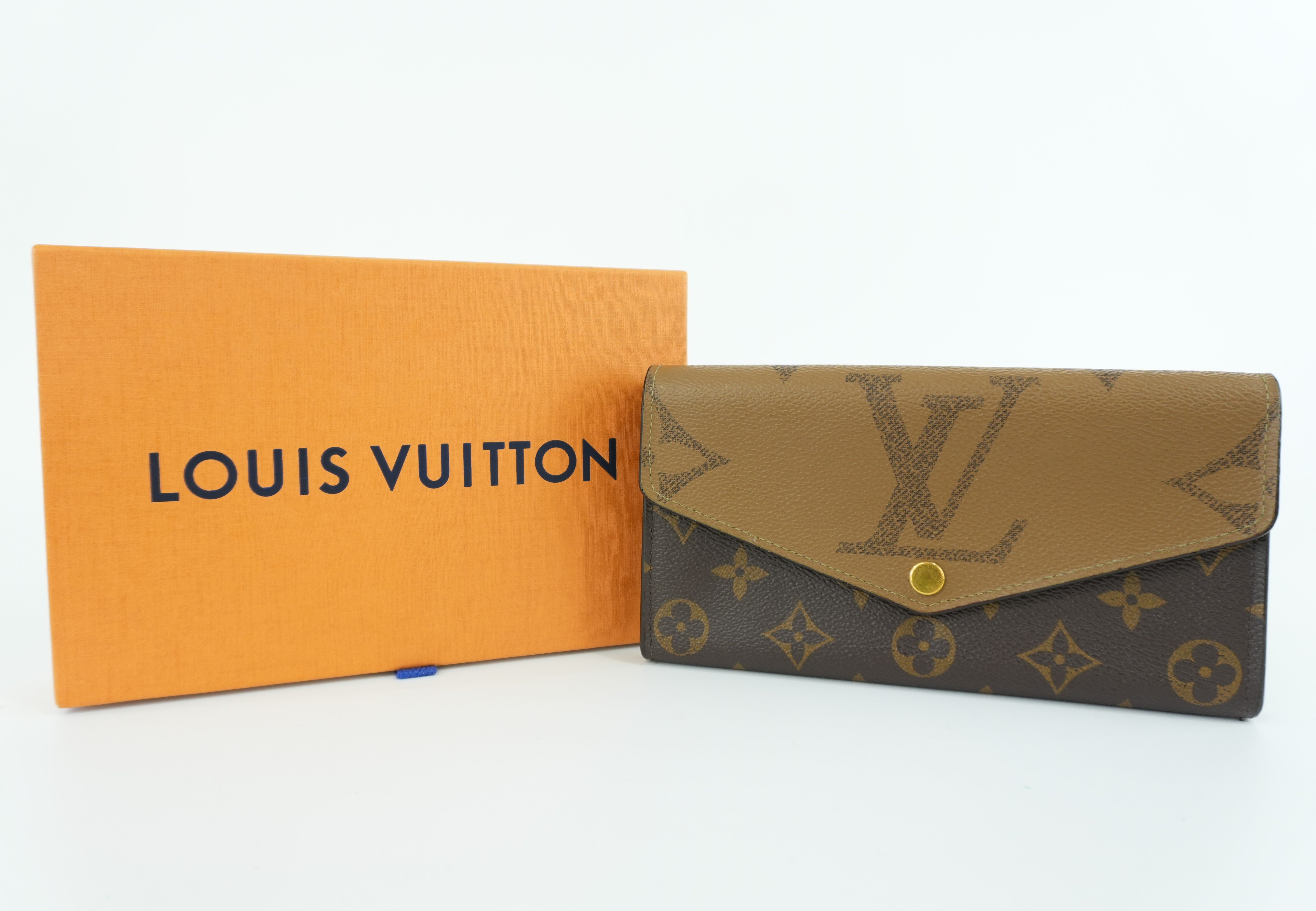 Louis Vuitton Reverse Monogram Sarah Wallet Used