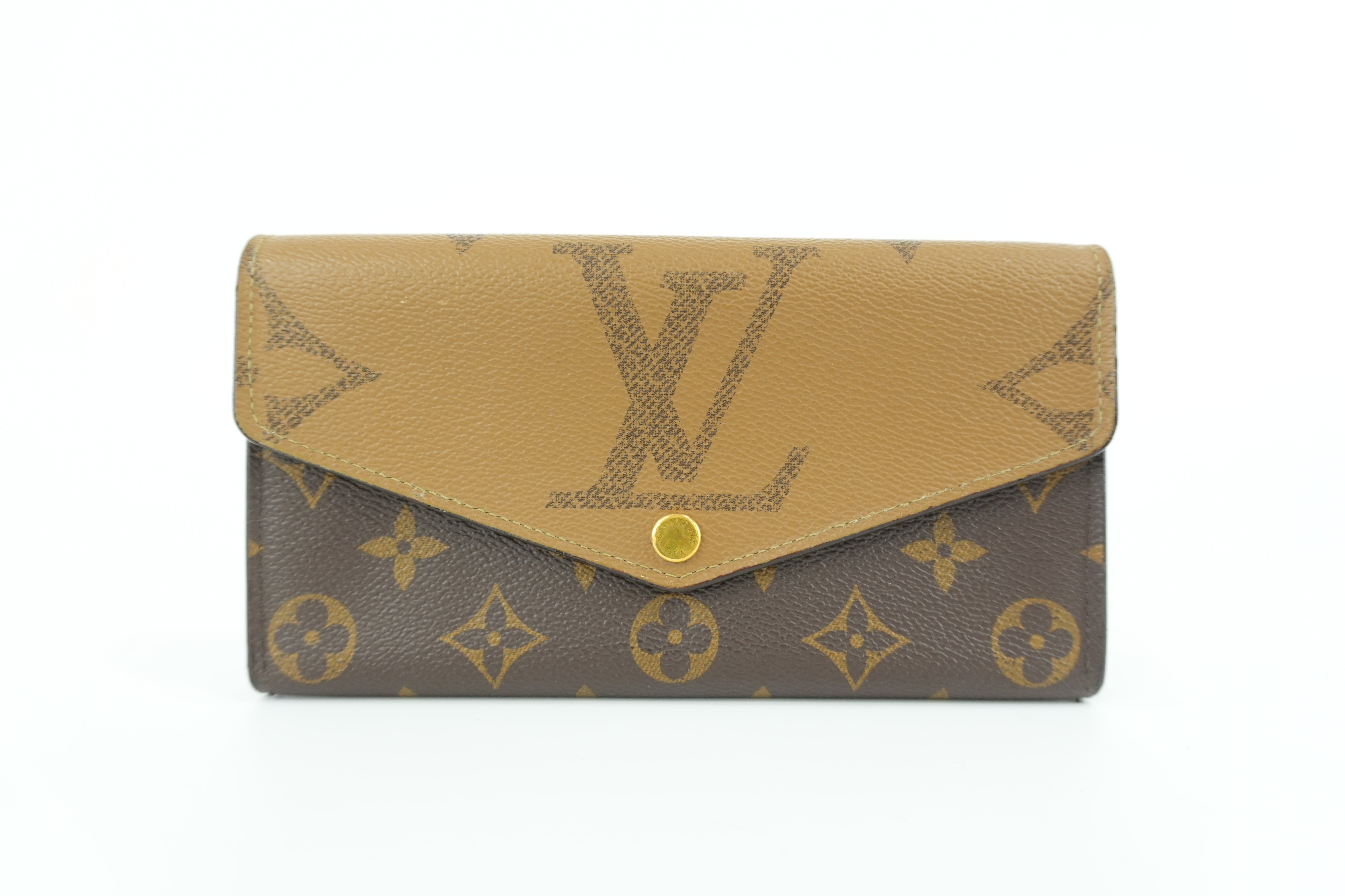 Louis Vuitton Reverse Monogram Sarah Wallet Used