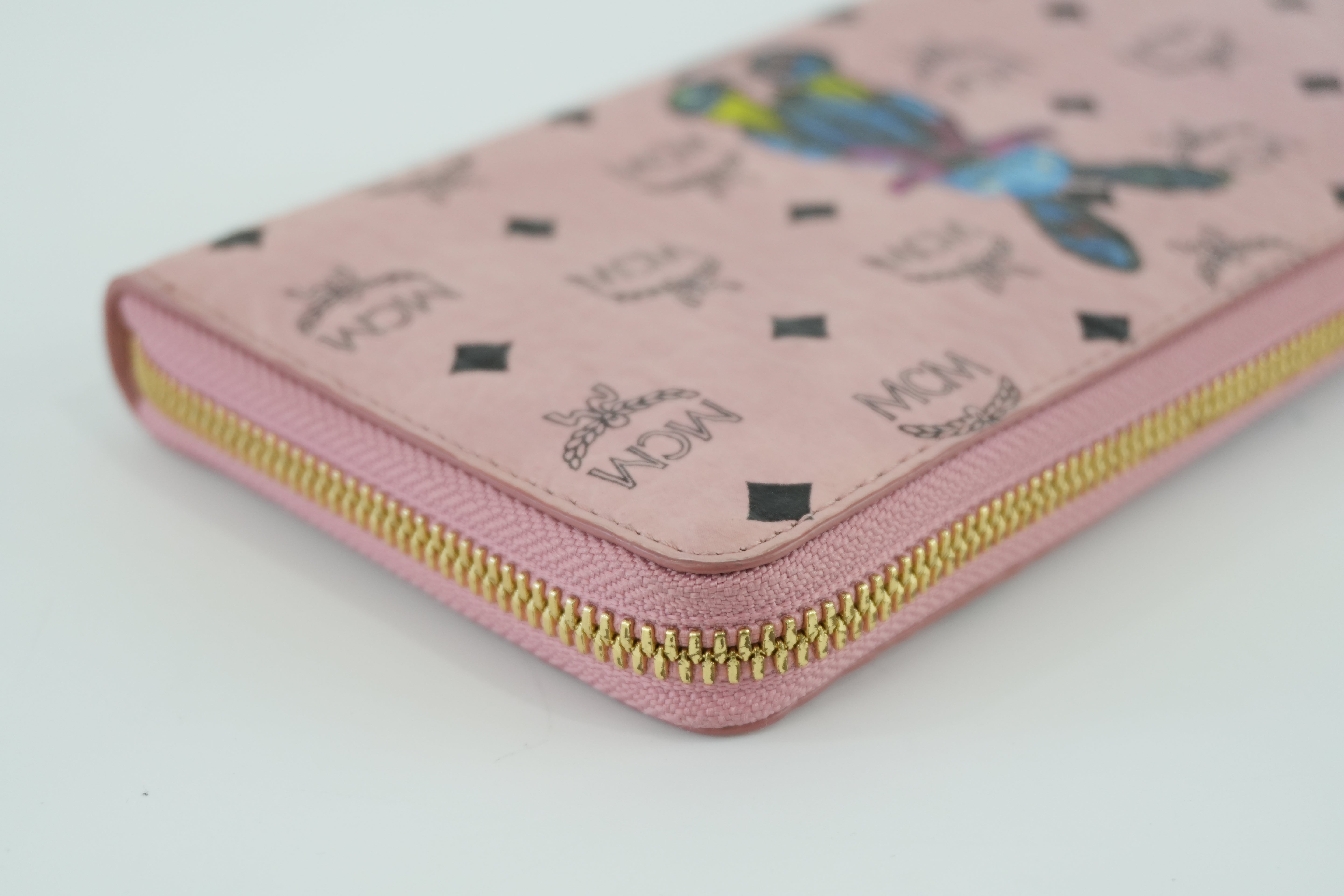 MCM Rabbit Zippy Wallet Used